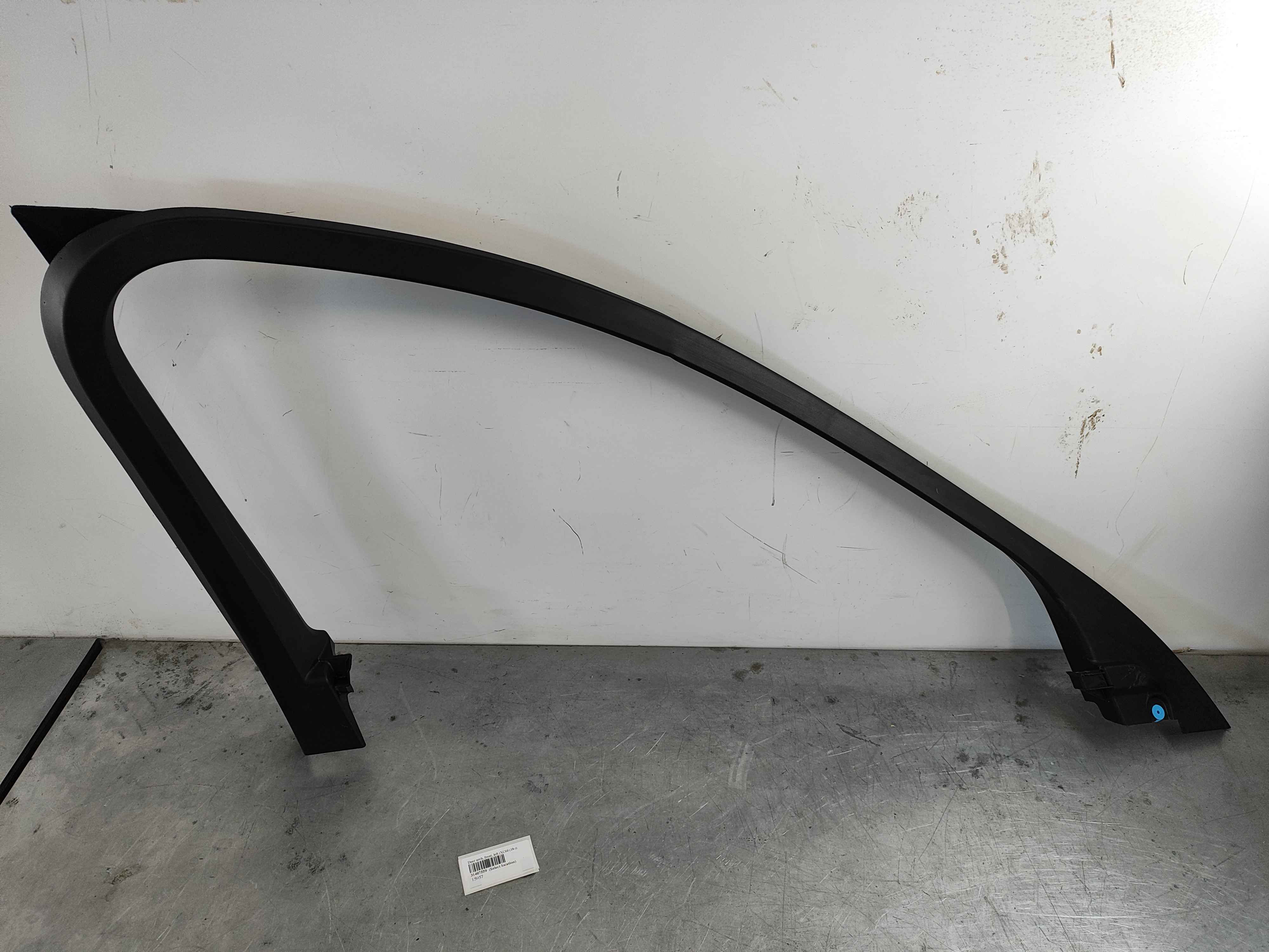 Door arch, front, left (XC60 (18-))