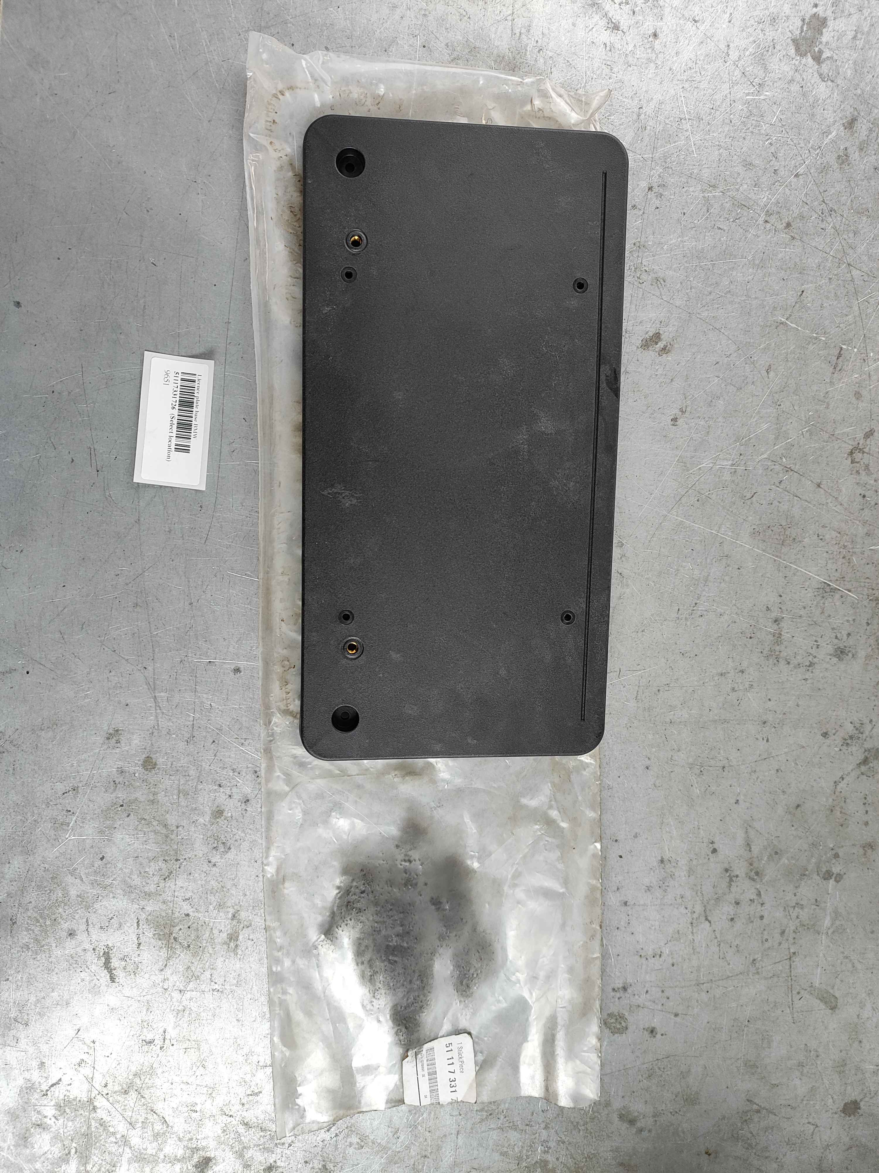 Licence plate base BMW