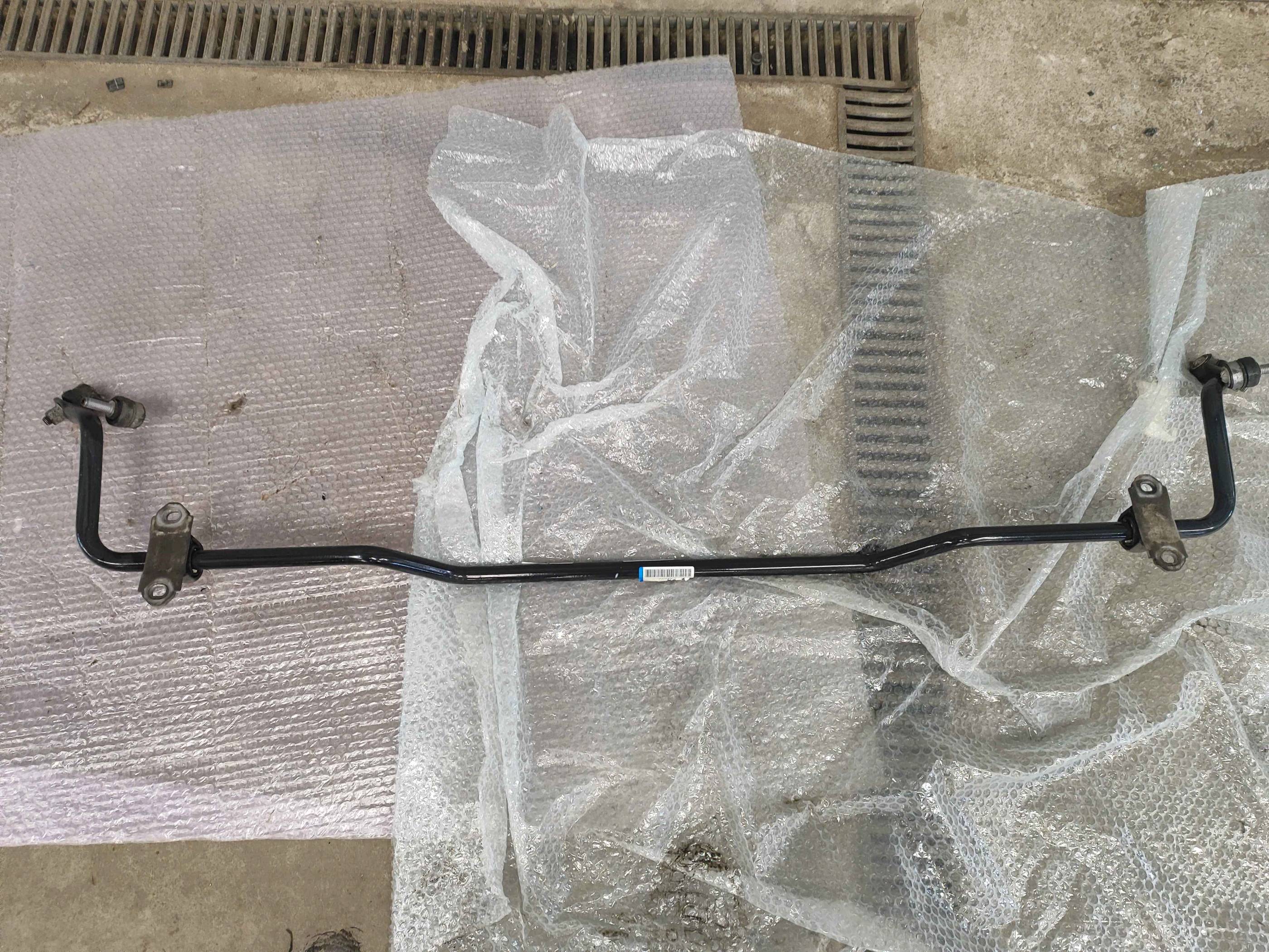 Anti-roll bar Variant code: RI01.