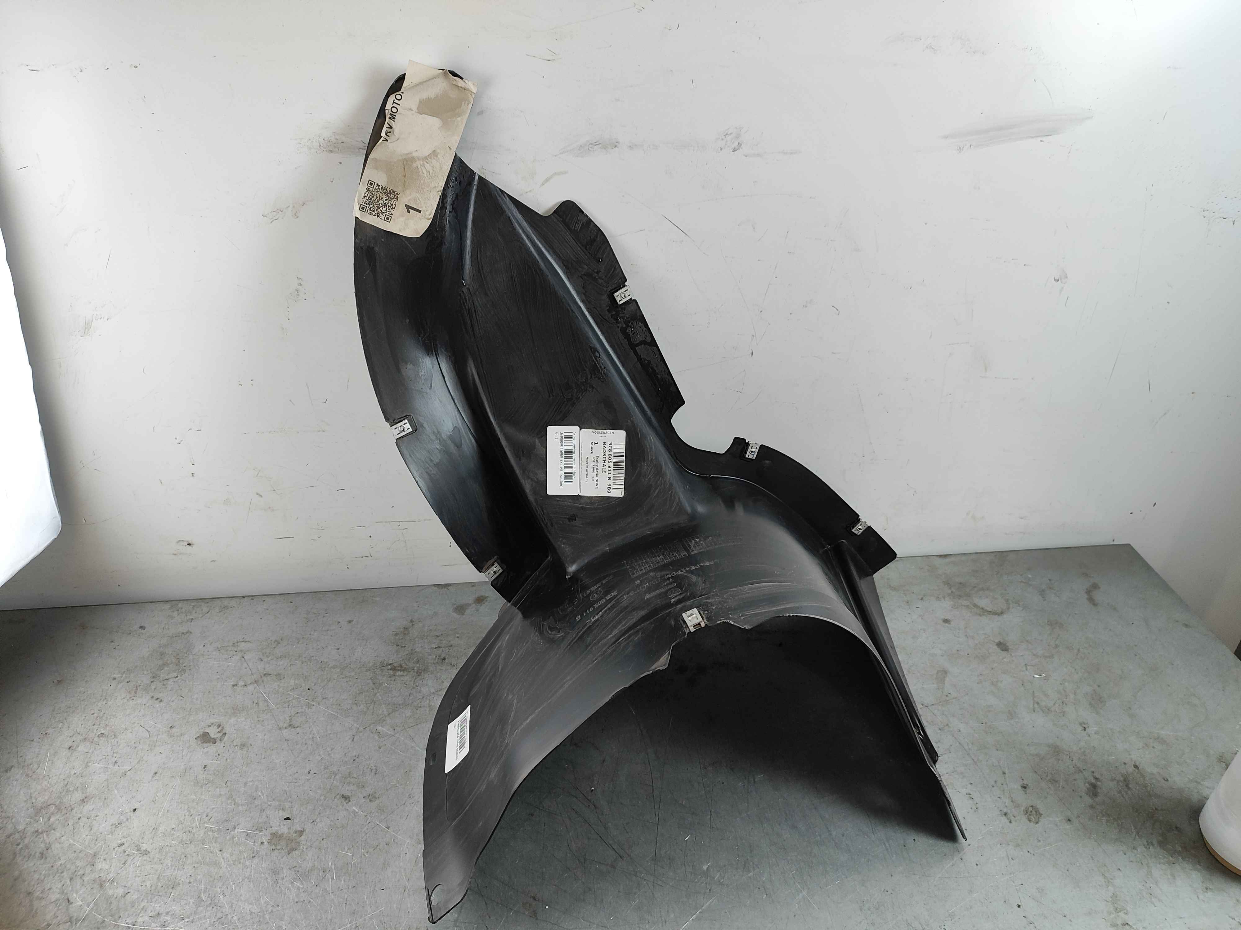 Wheel housing liner satin black