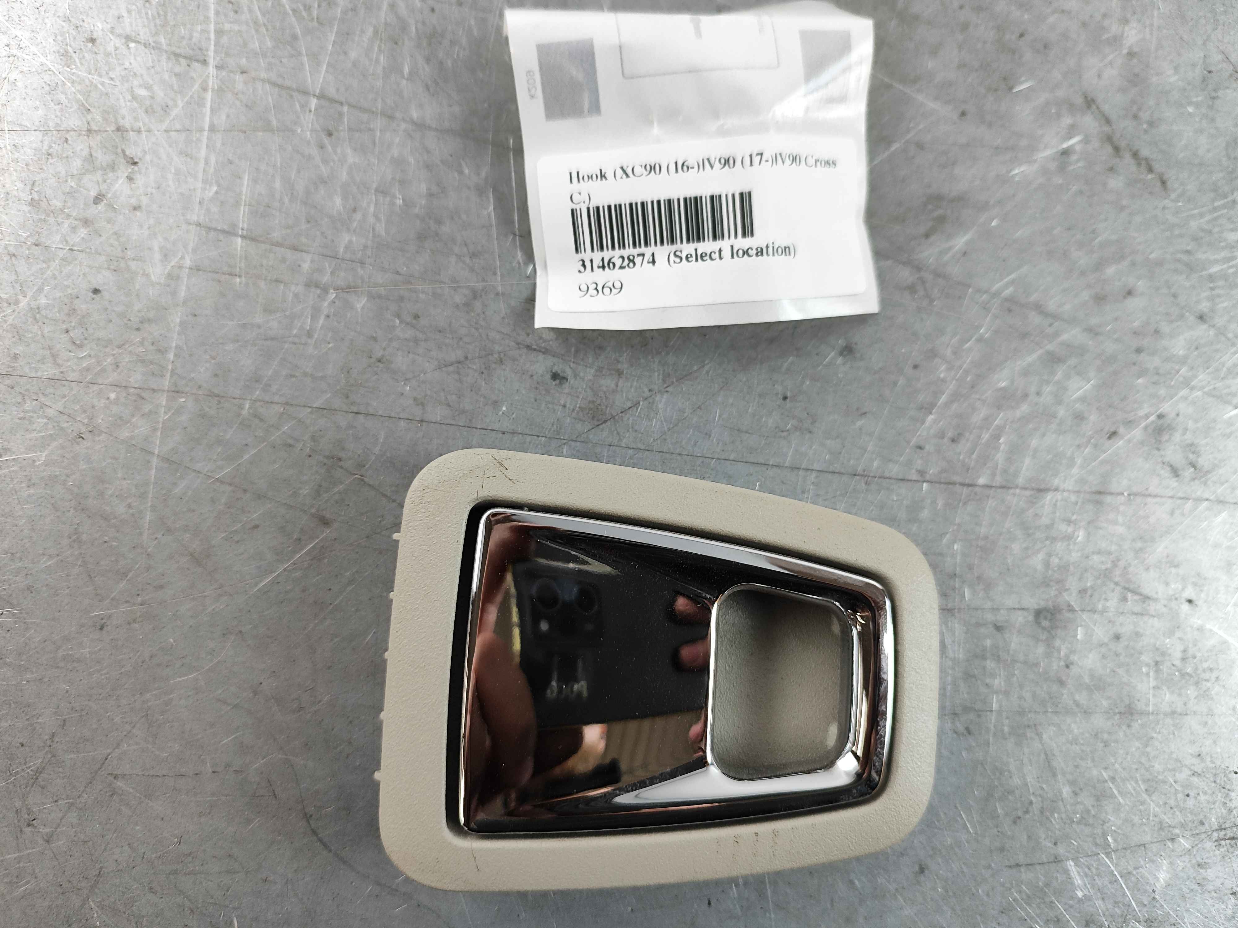 Hook (XC90 (16-)|V90 (17-)|V90 Cross C.)