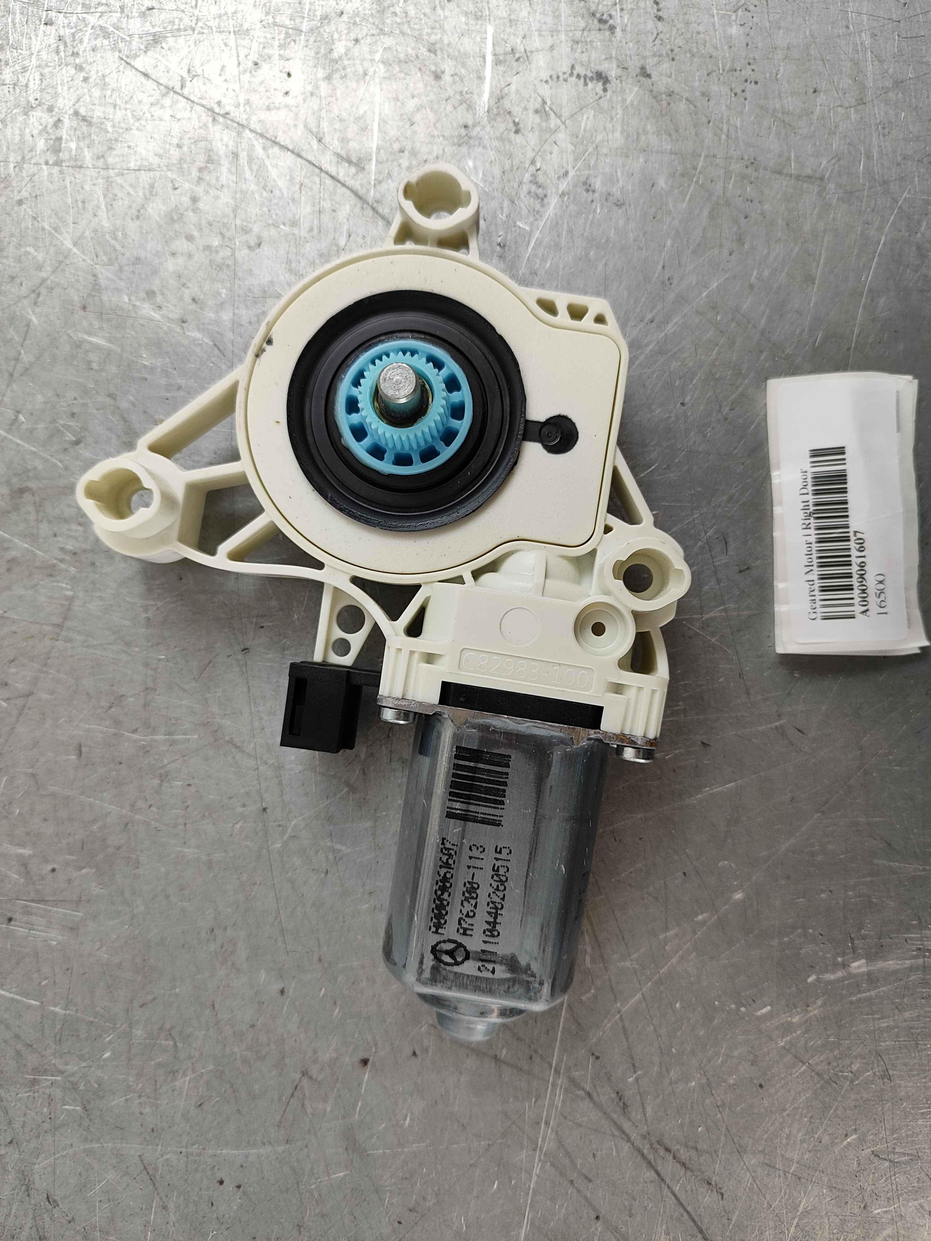 Geared Motor | Right Door