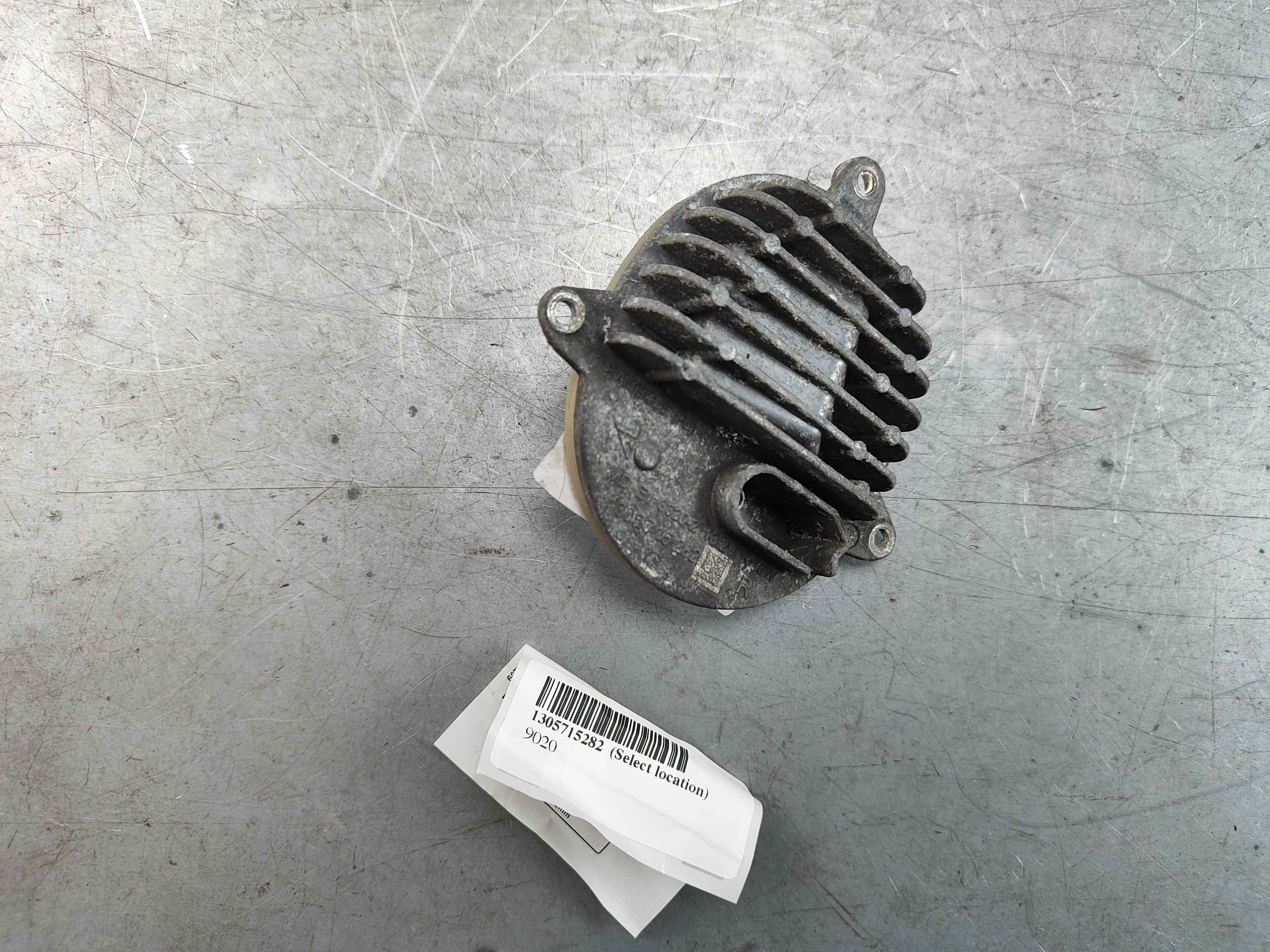 BMW 1305715282