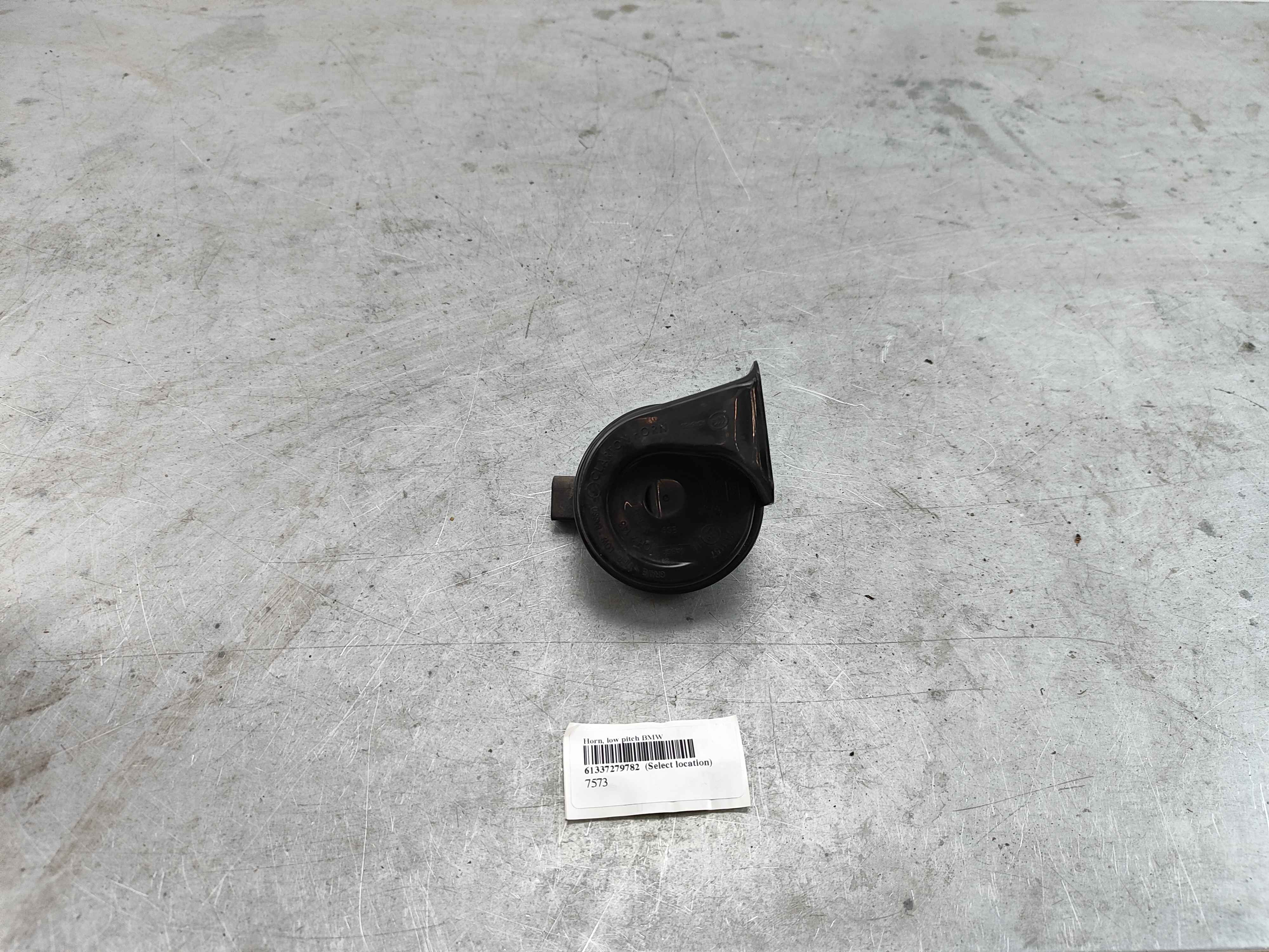 Horn, low pitch BMW