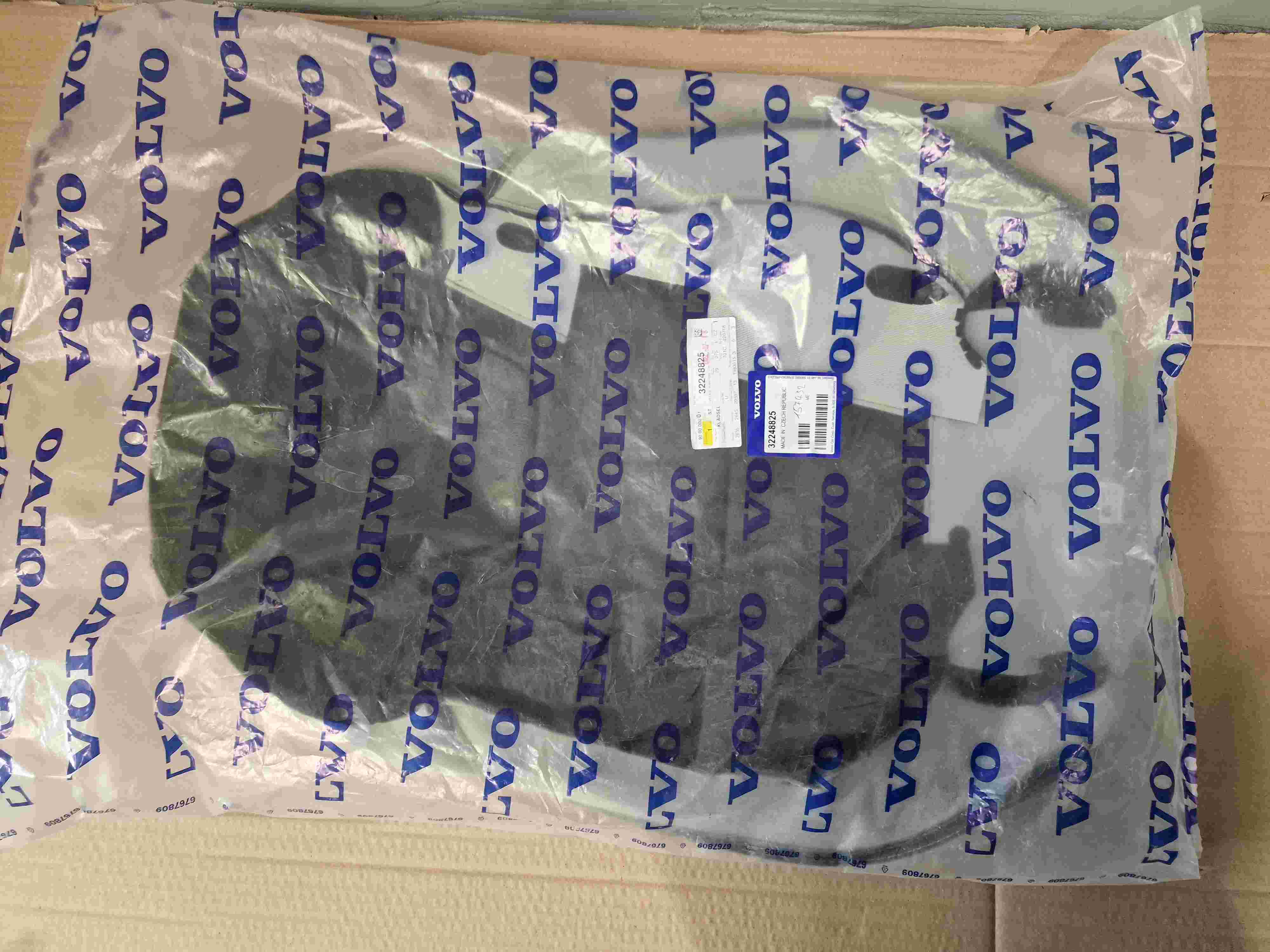 Upholstery, left, Interior code: RA00., XC90 (16-)