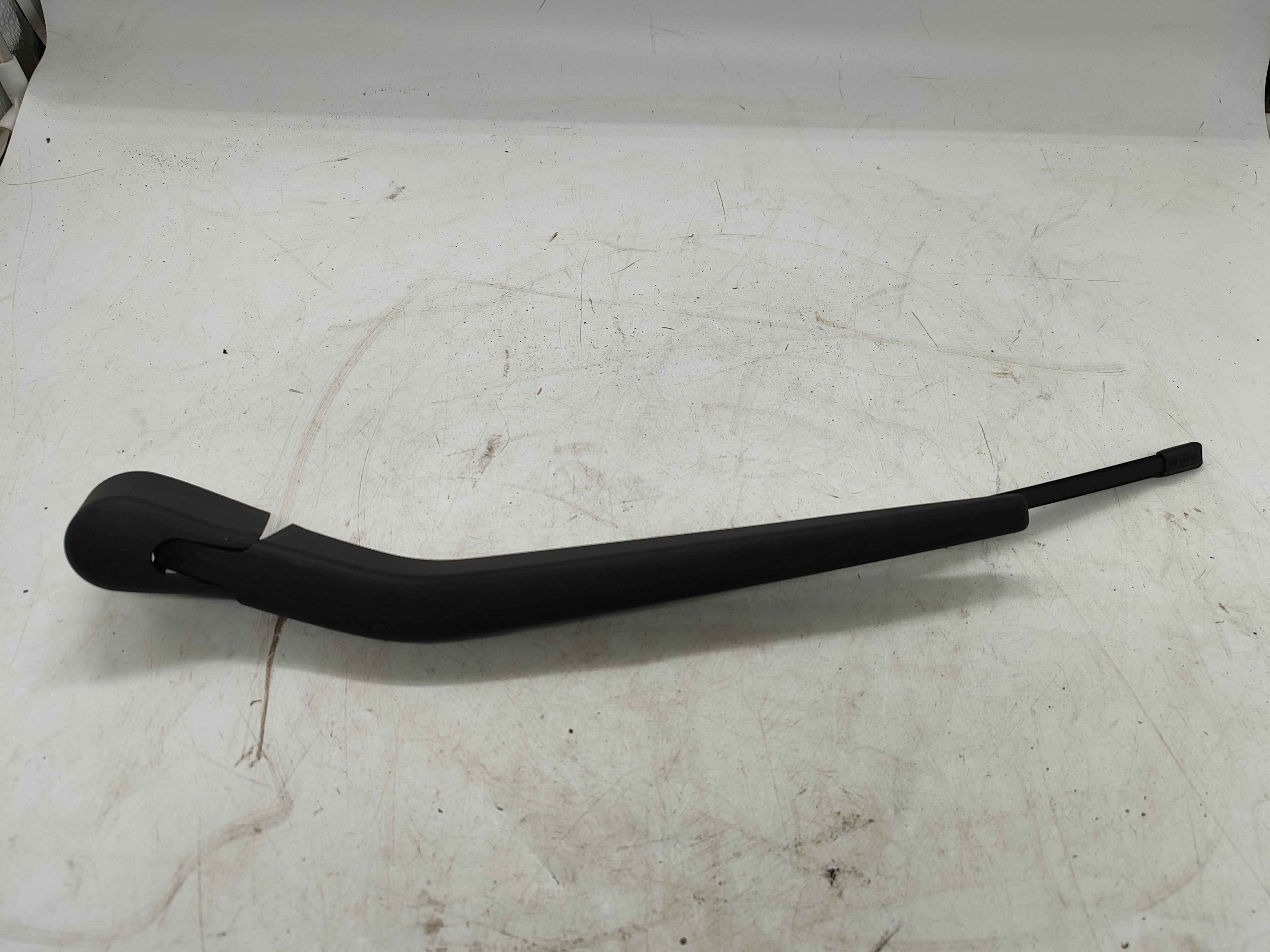 Wiper arm (XC60 (18-))