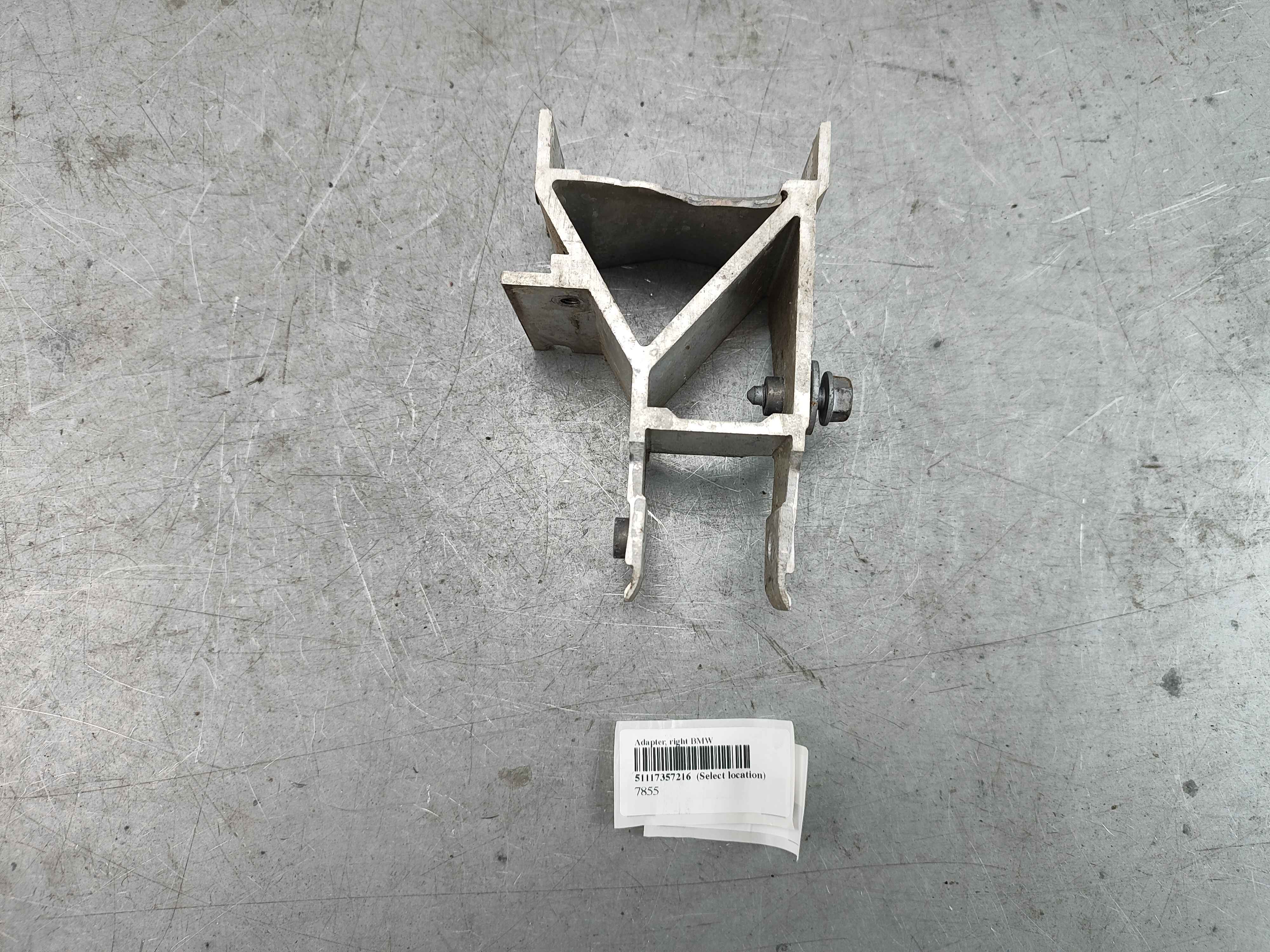 Adapter, right BMW
