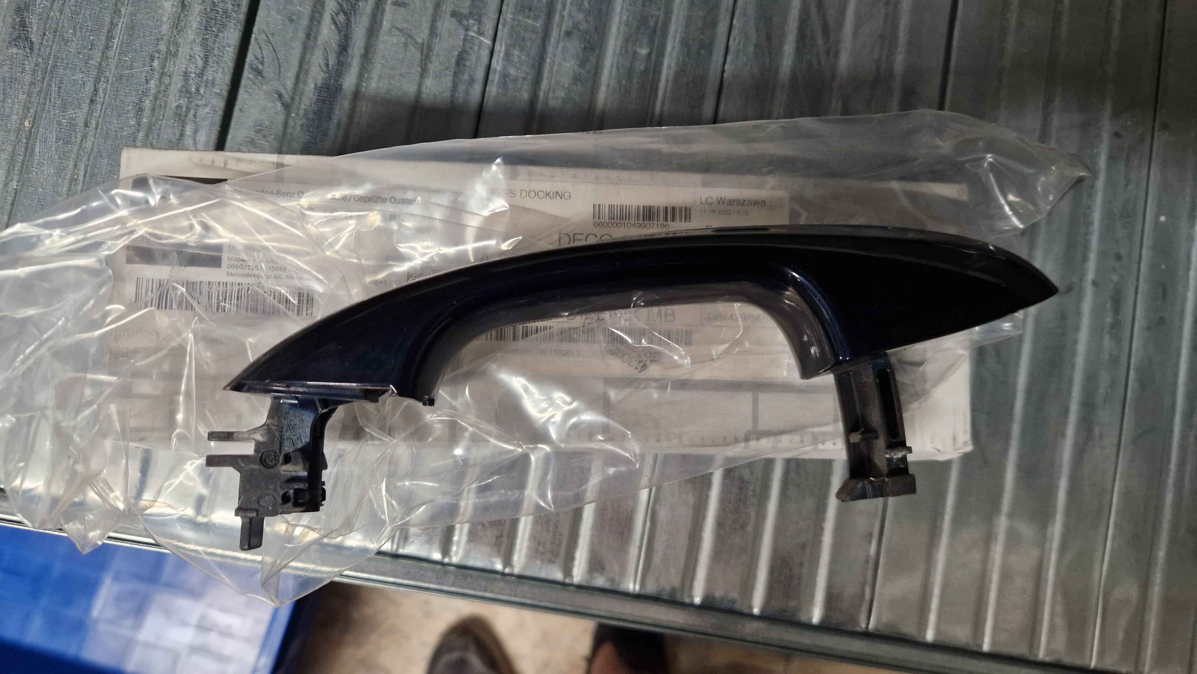 Mercedes-Benz A09976019015890