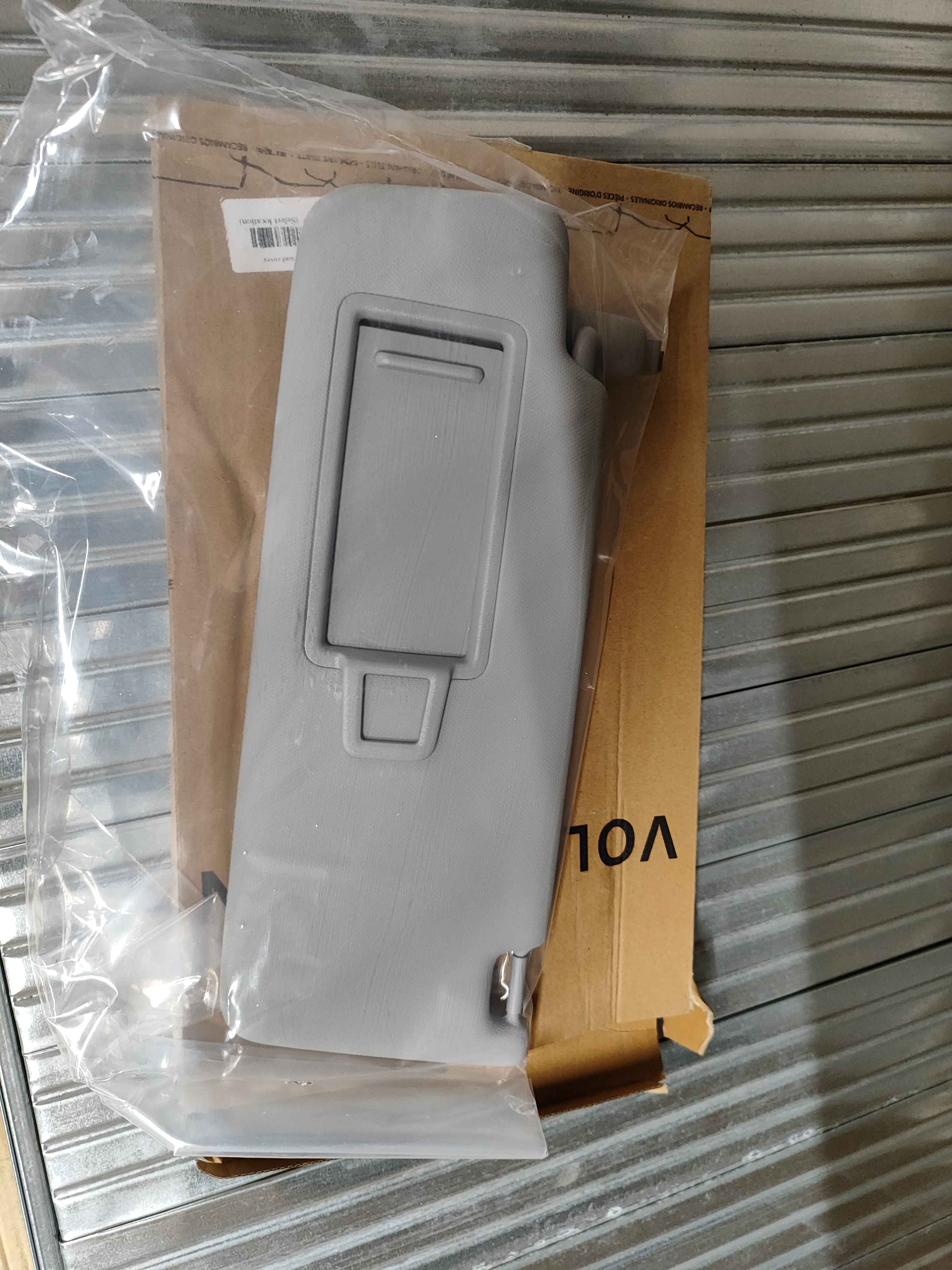 Sun visor with mirror and cover titanium grey