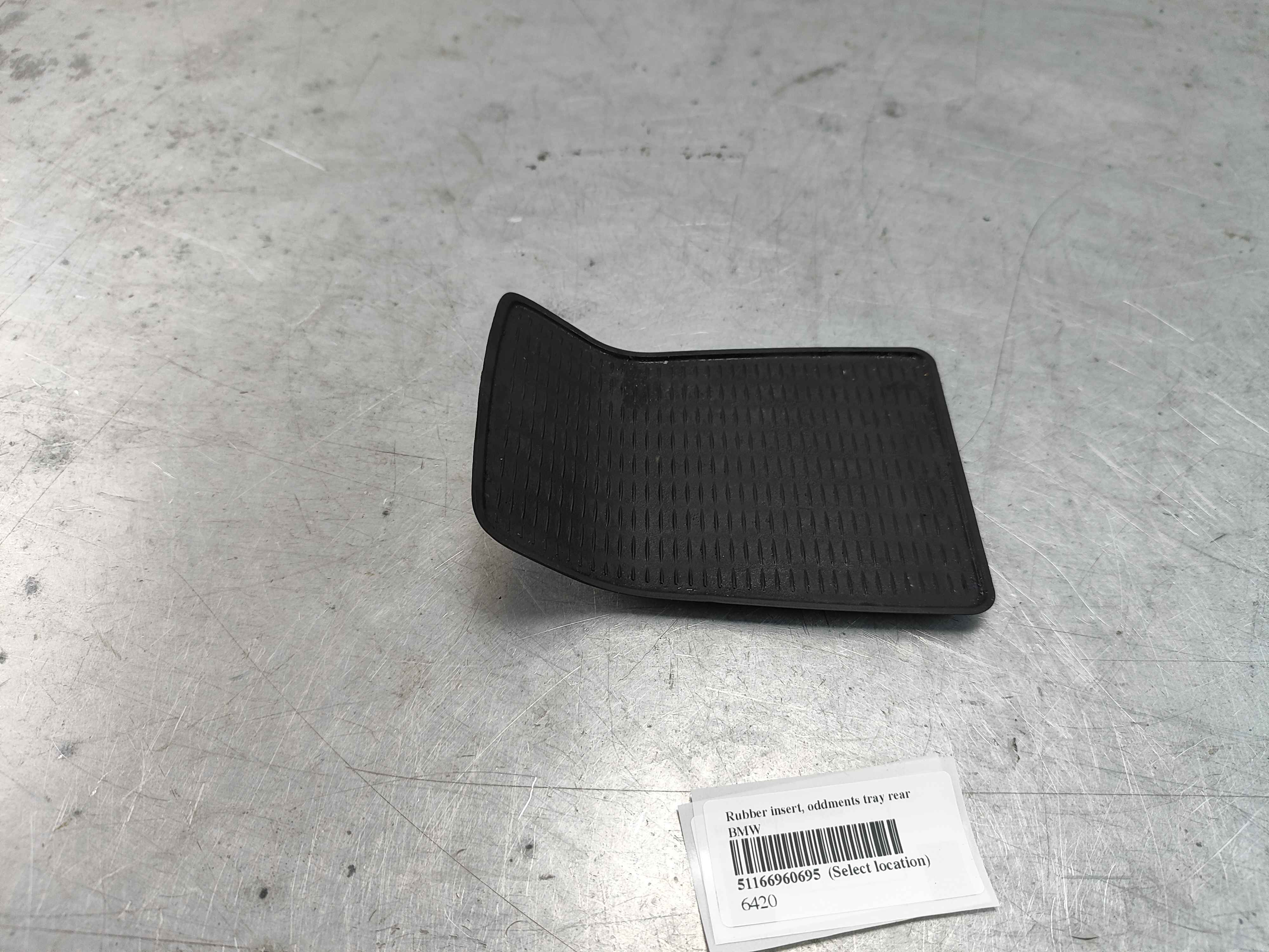 Rubber insert, oddments tray rear BMW