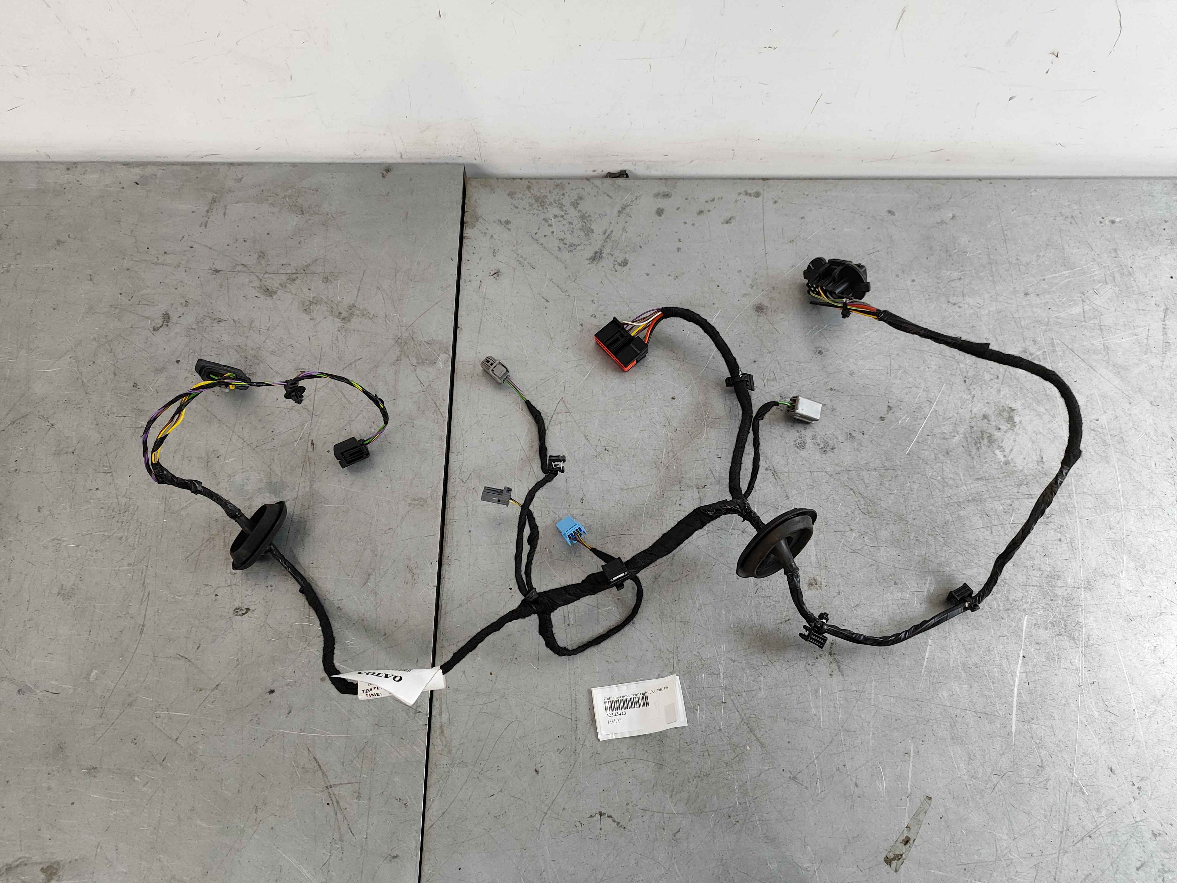 Cable harness, rear right (XC40|C40)