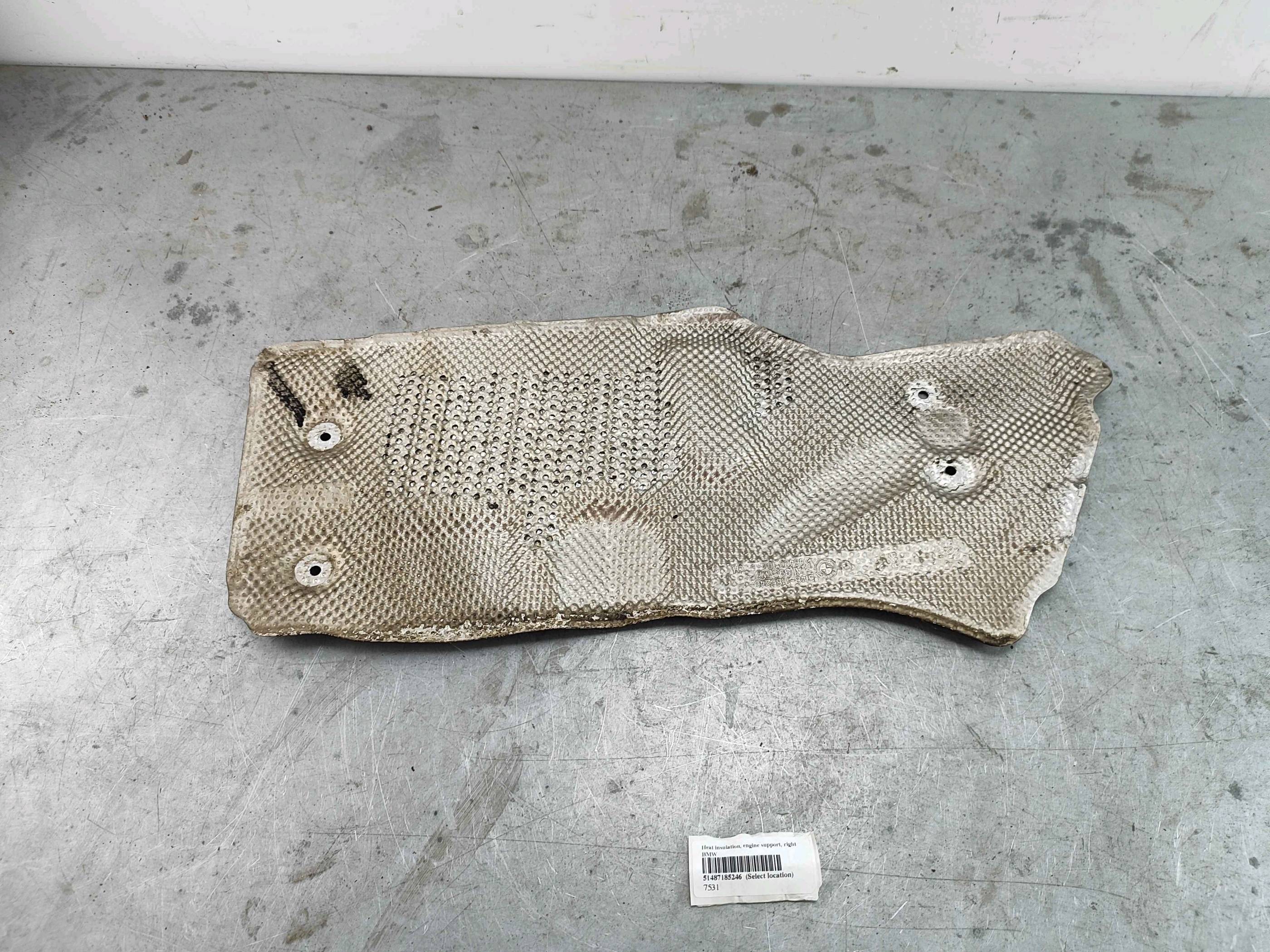 Heat insulation, engine support, right BMW