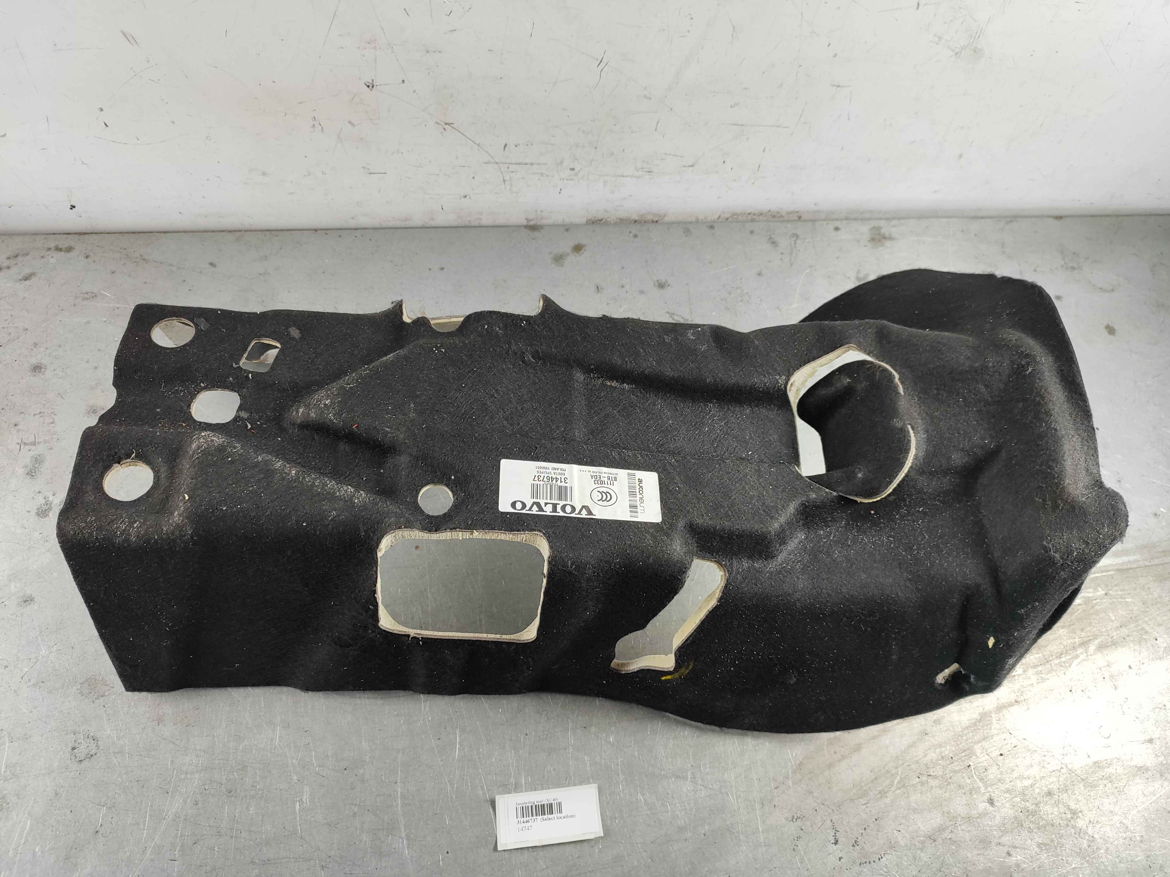 Insulating mat (XC40)