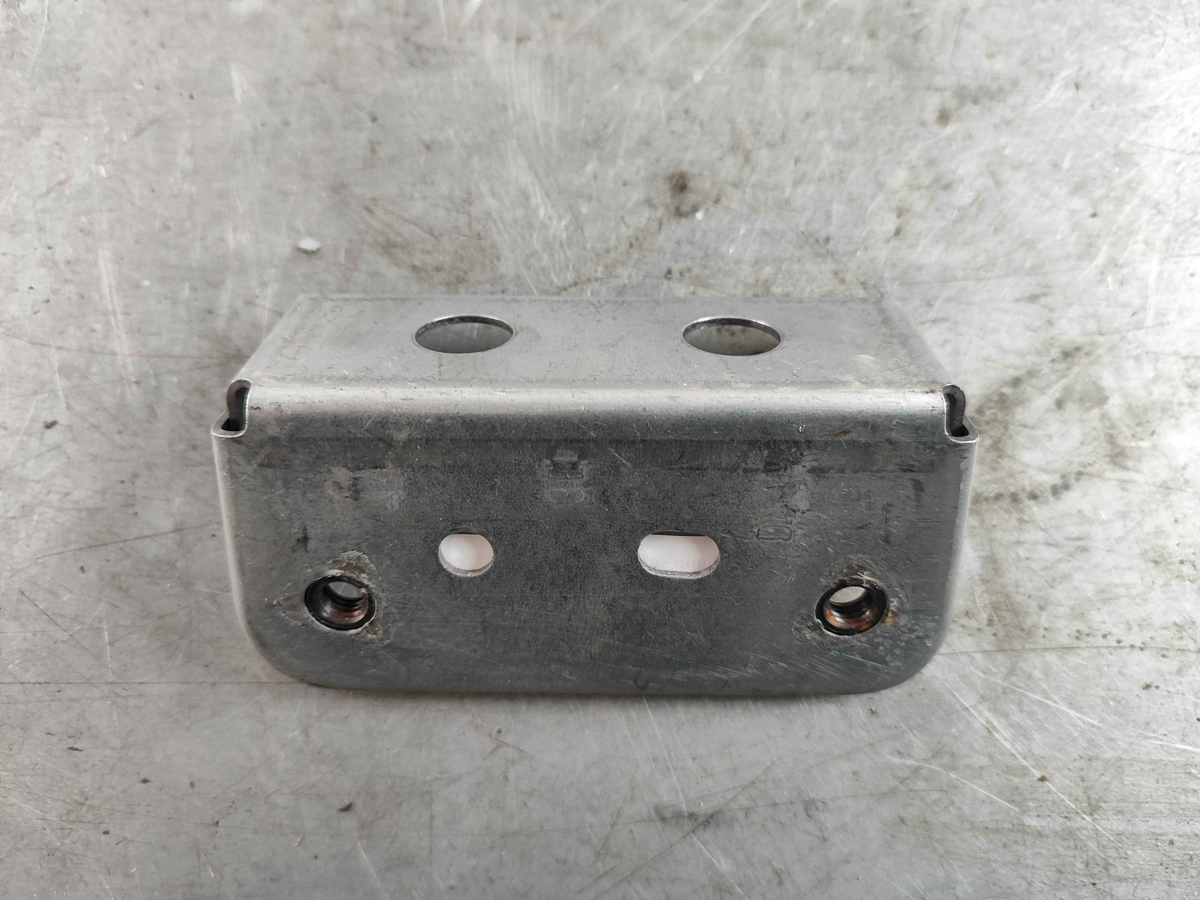 Headlamp support bracket