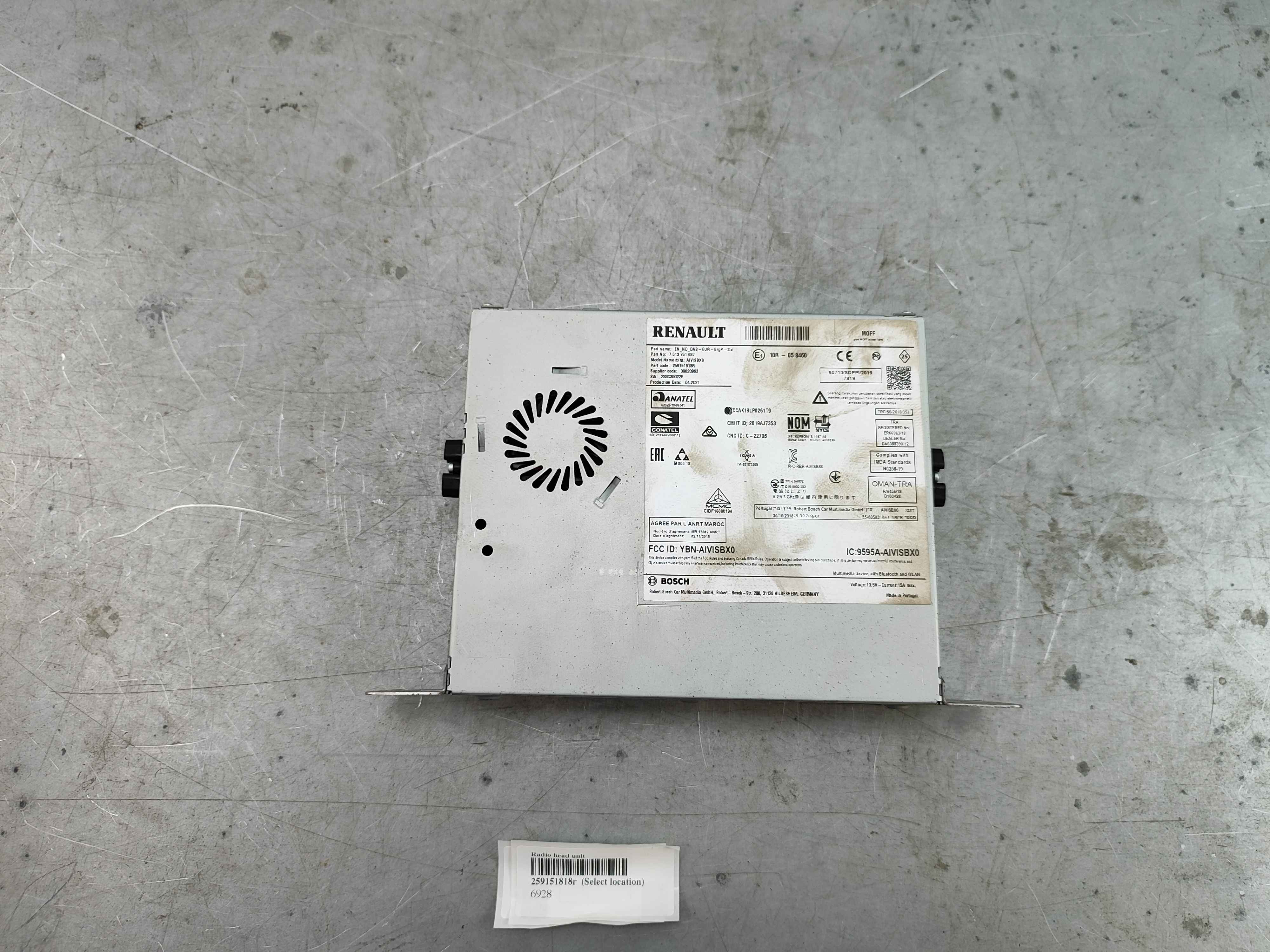 Radio head unit