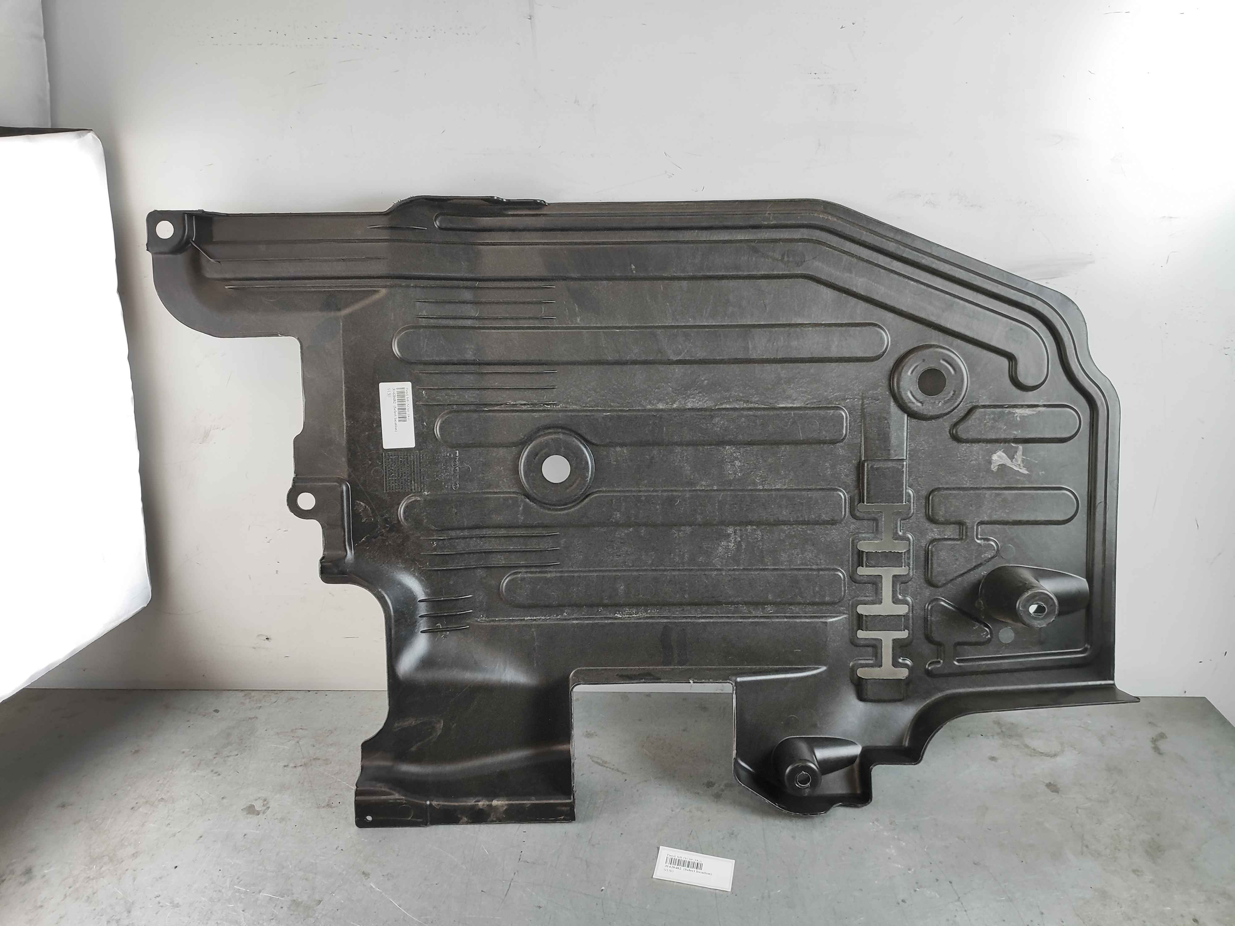 Panel, left (XC60 (18-))