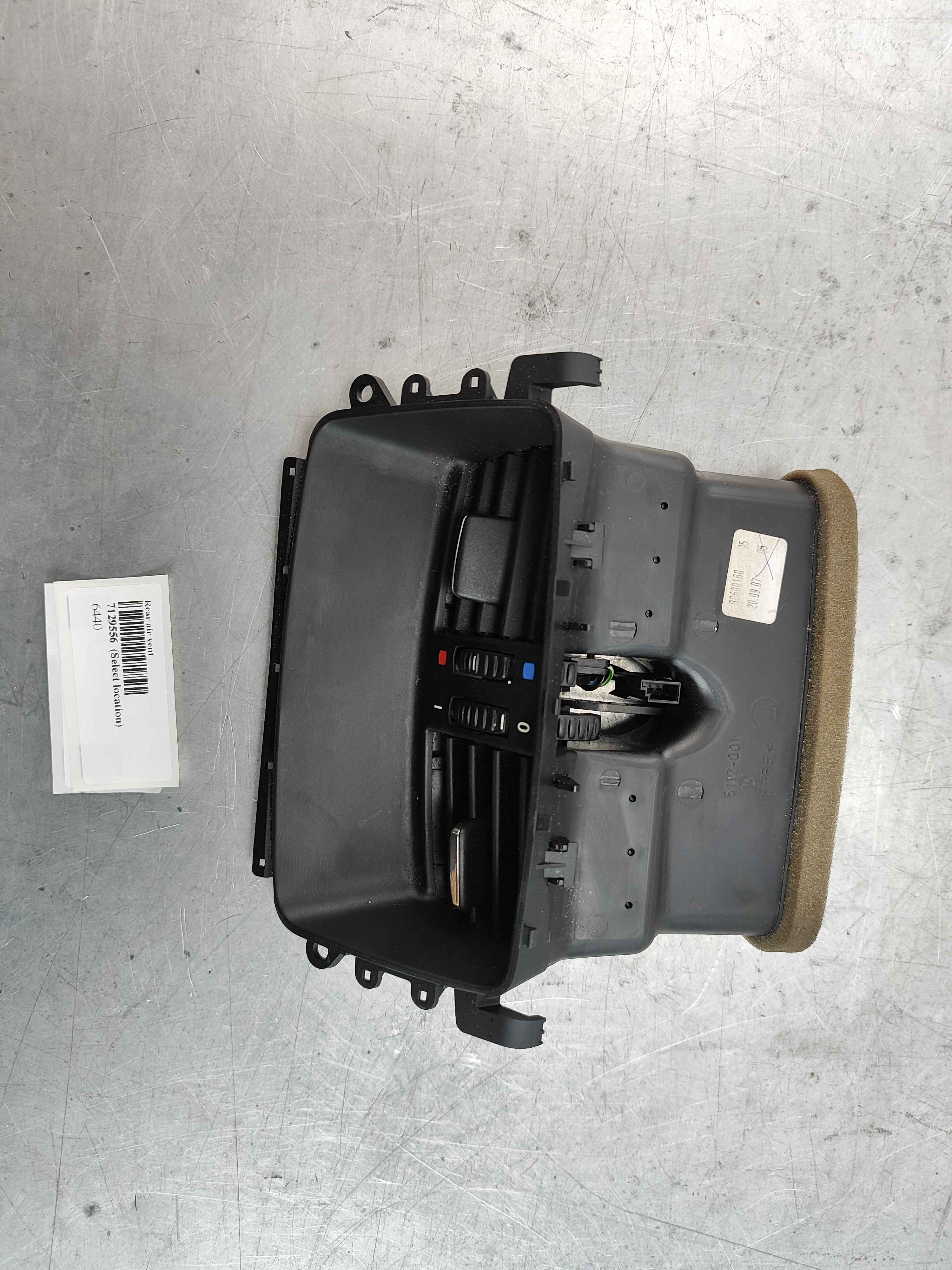 Rear air vent