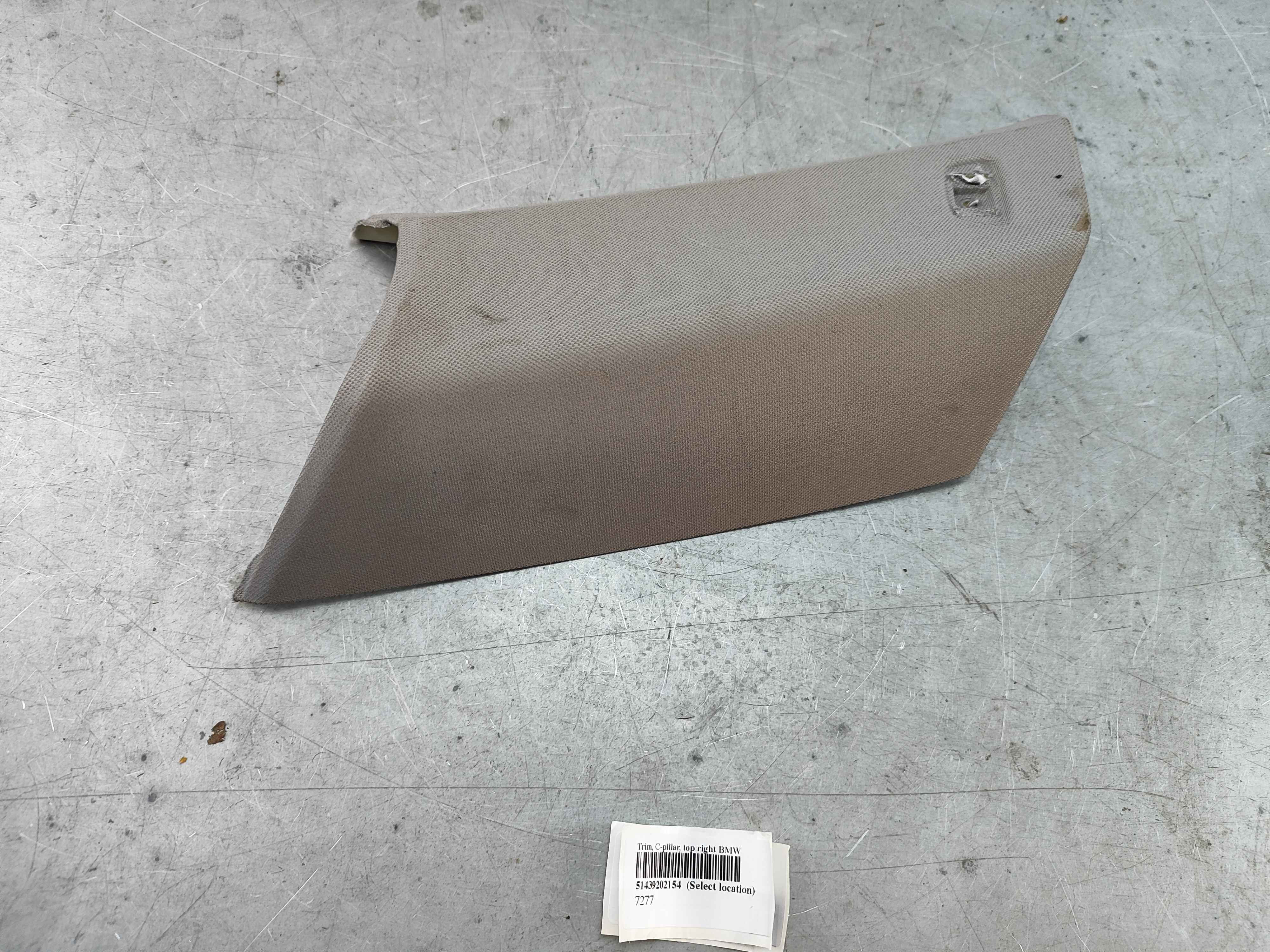 Trim, C-pillar, top right BMW