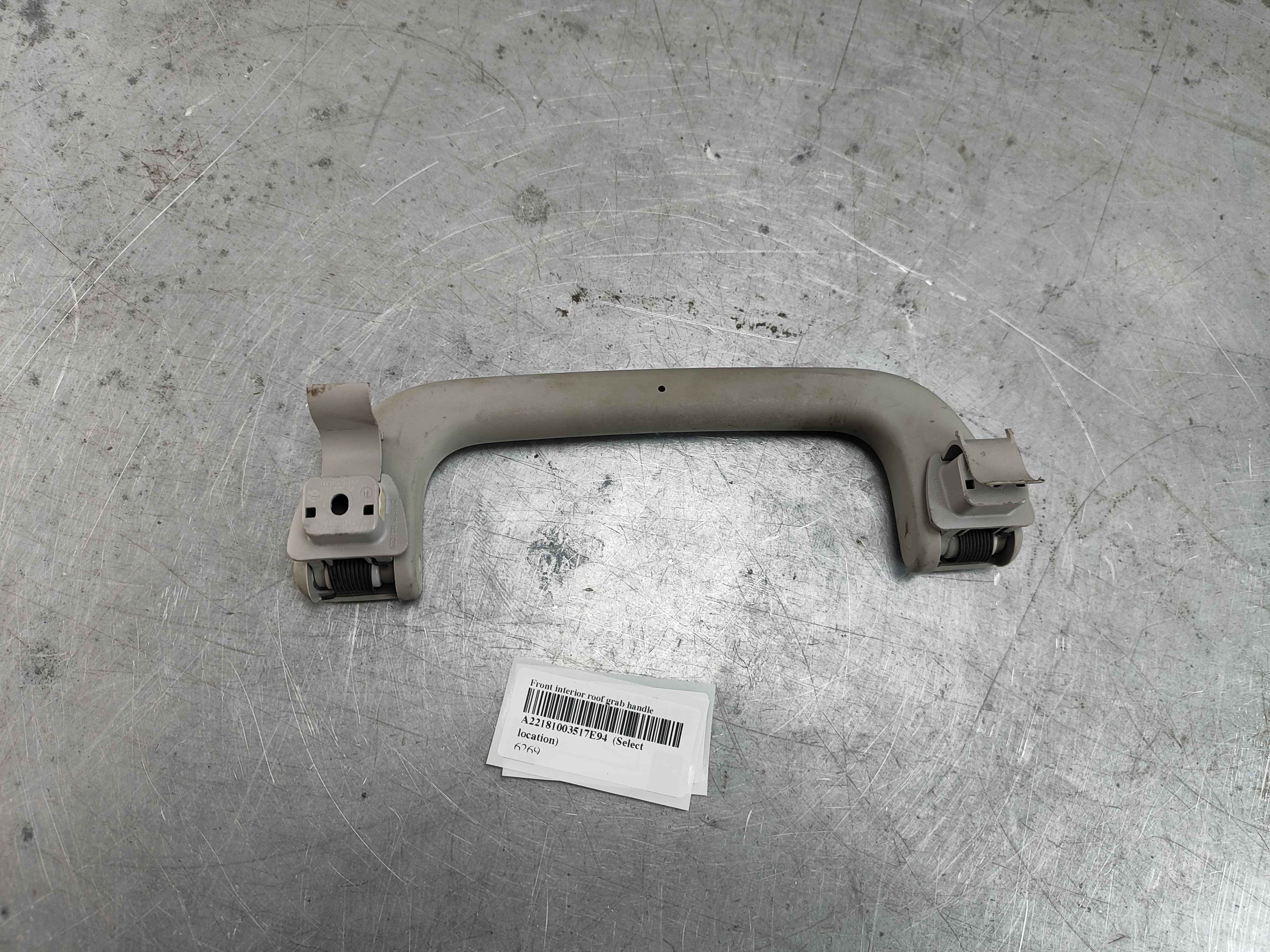Front interior roof grab handle