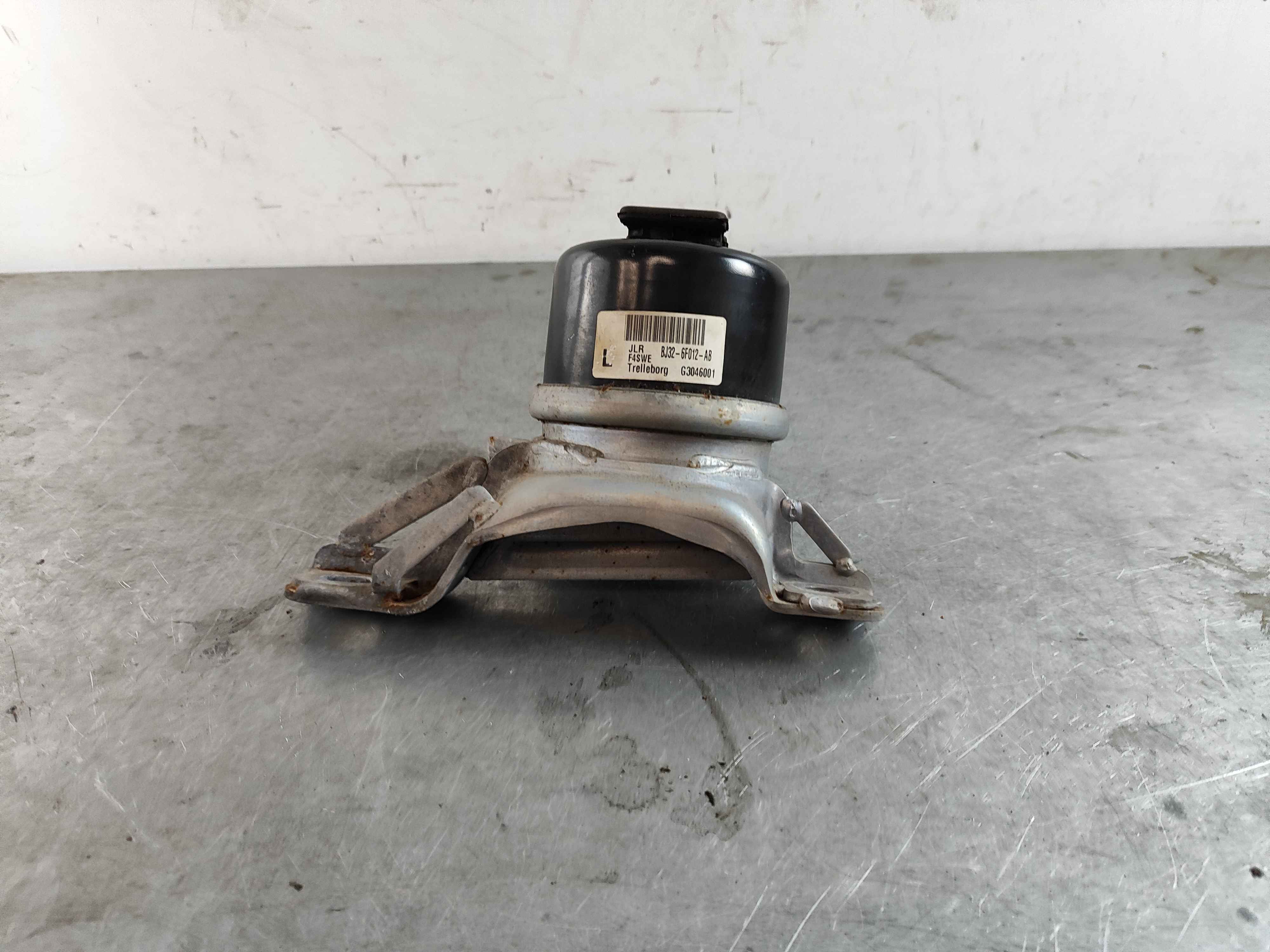 Engine Mounting - RH - Lower - 2.0 & 2.2 DsS - RR Evoque