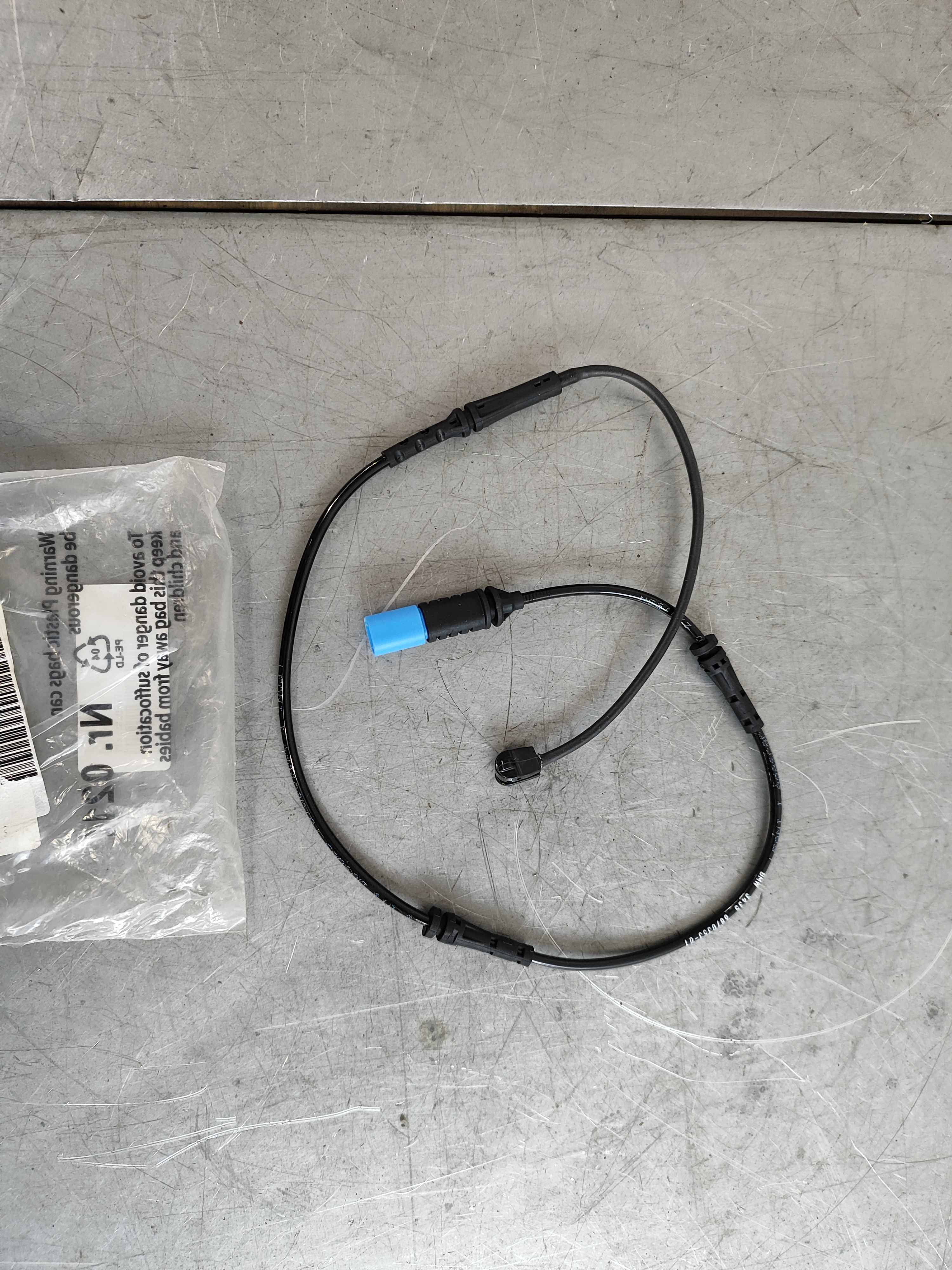 Brake pad wear sensor, front BMW
