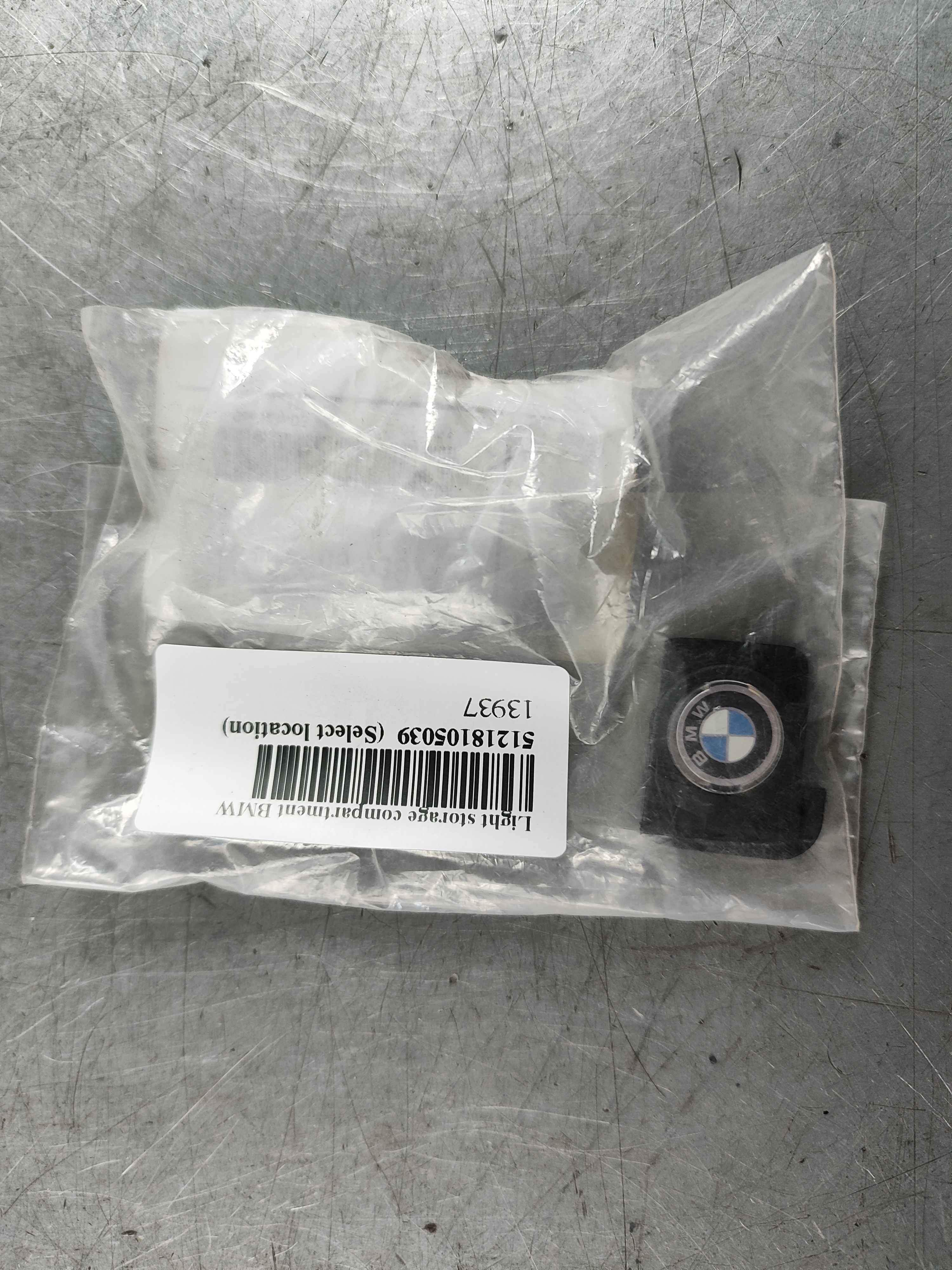 Light storage compartment BMW