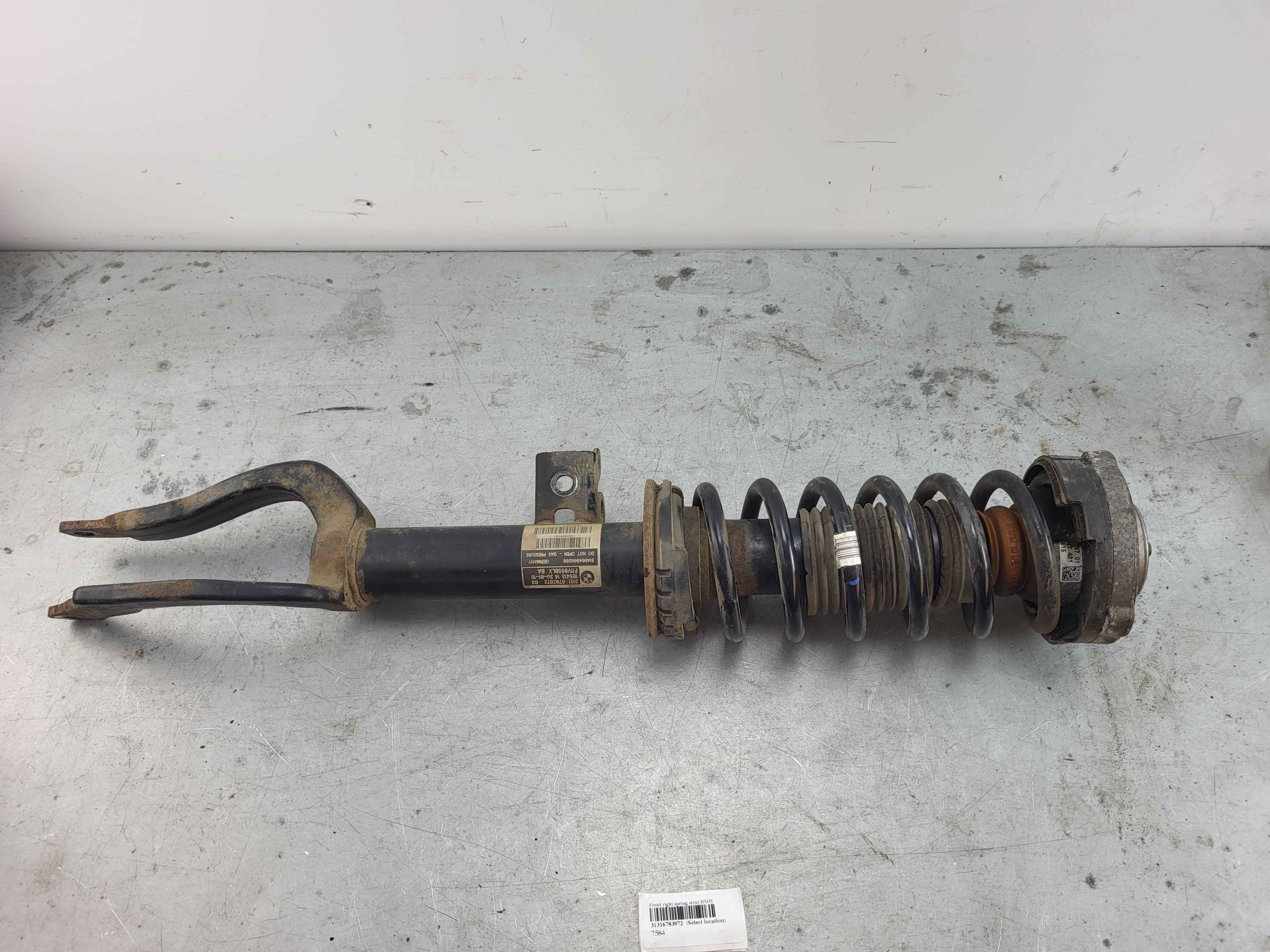 Front right spring strut BMW