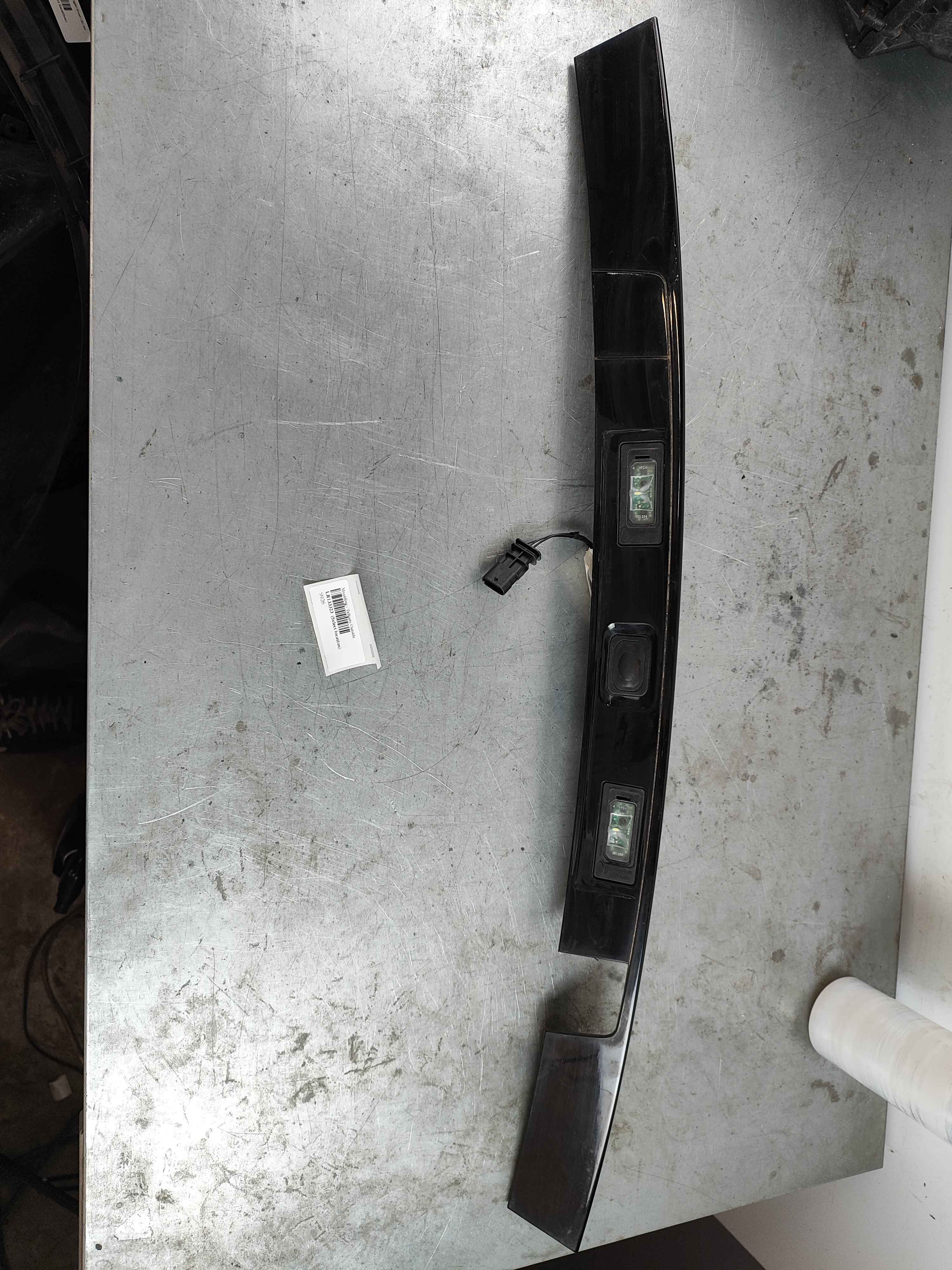 Moulding - Tailgate Outside