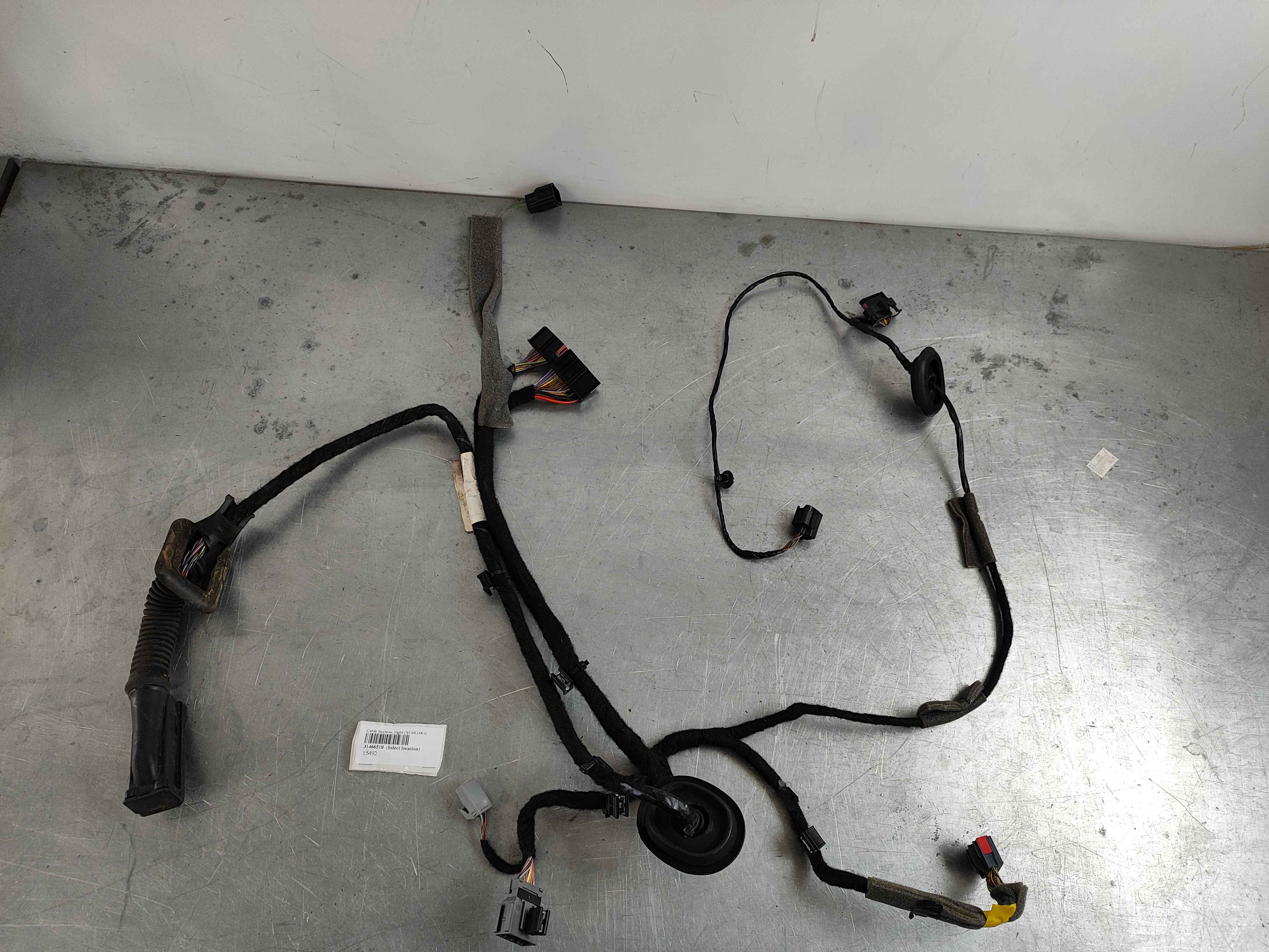 Cable harness, right (XC60 (18-))