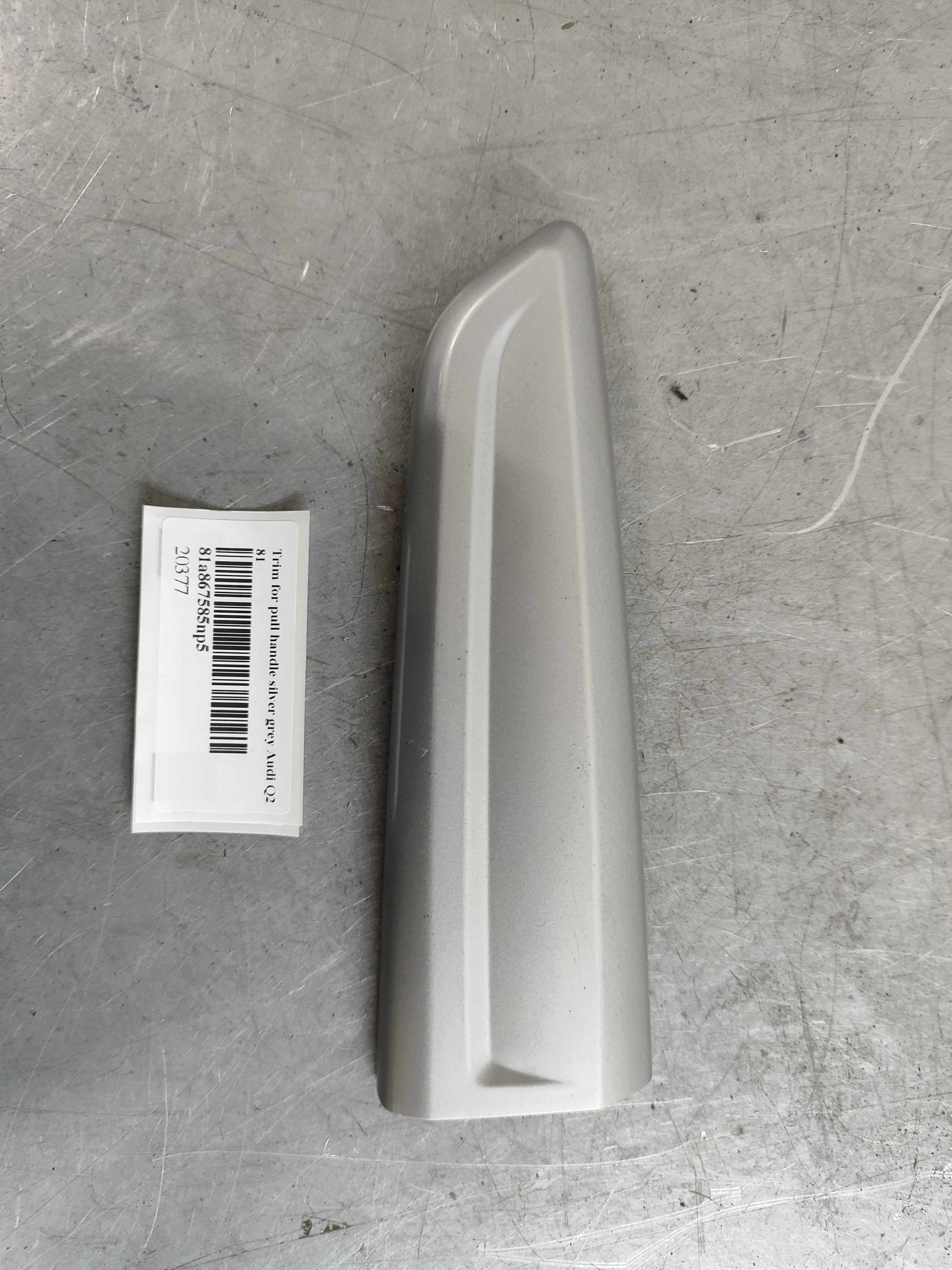 Trim for pull handle silver grey Audi Q2 81