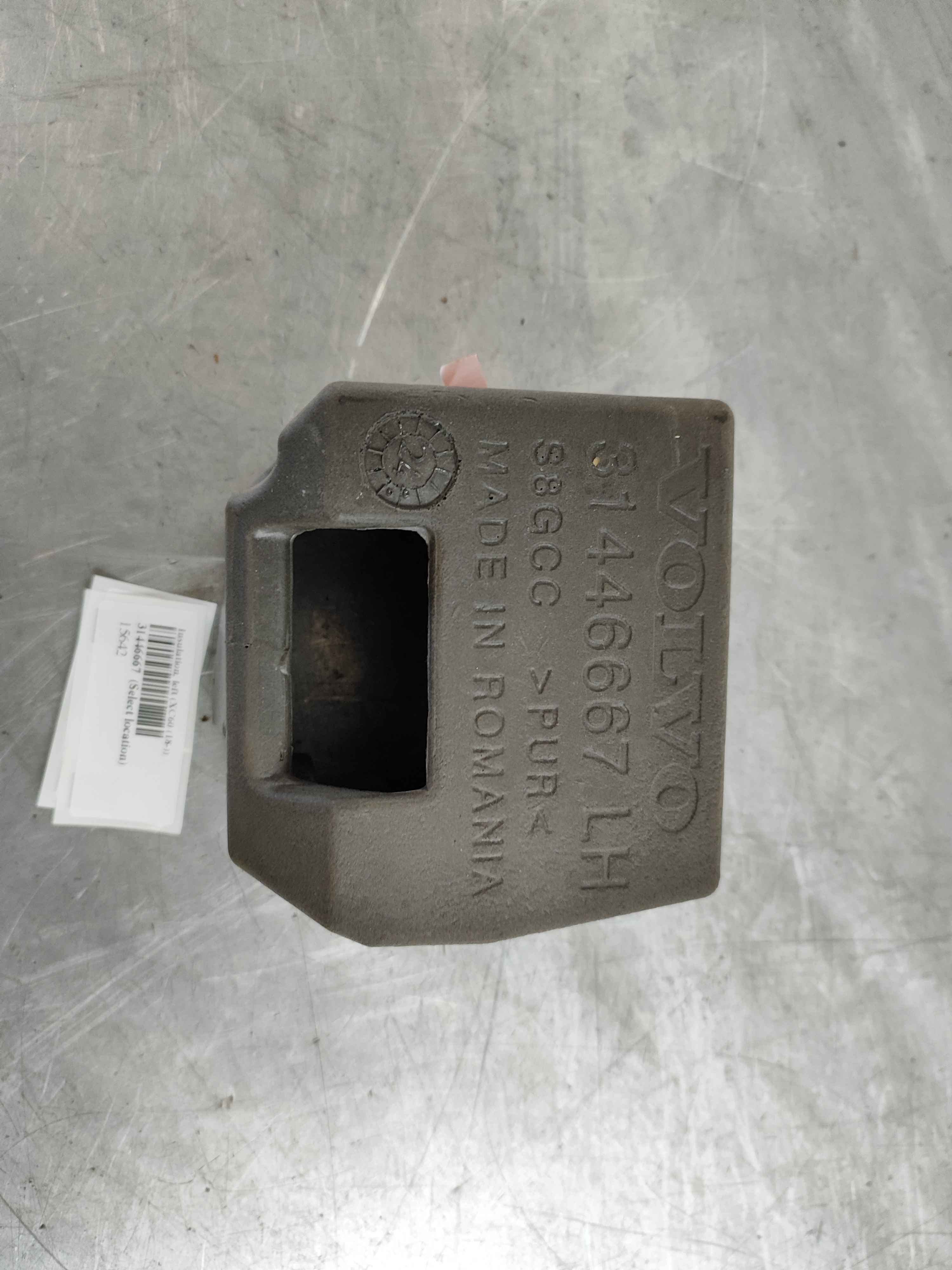 Insulation, left (XC60 (18-))