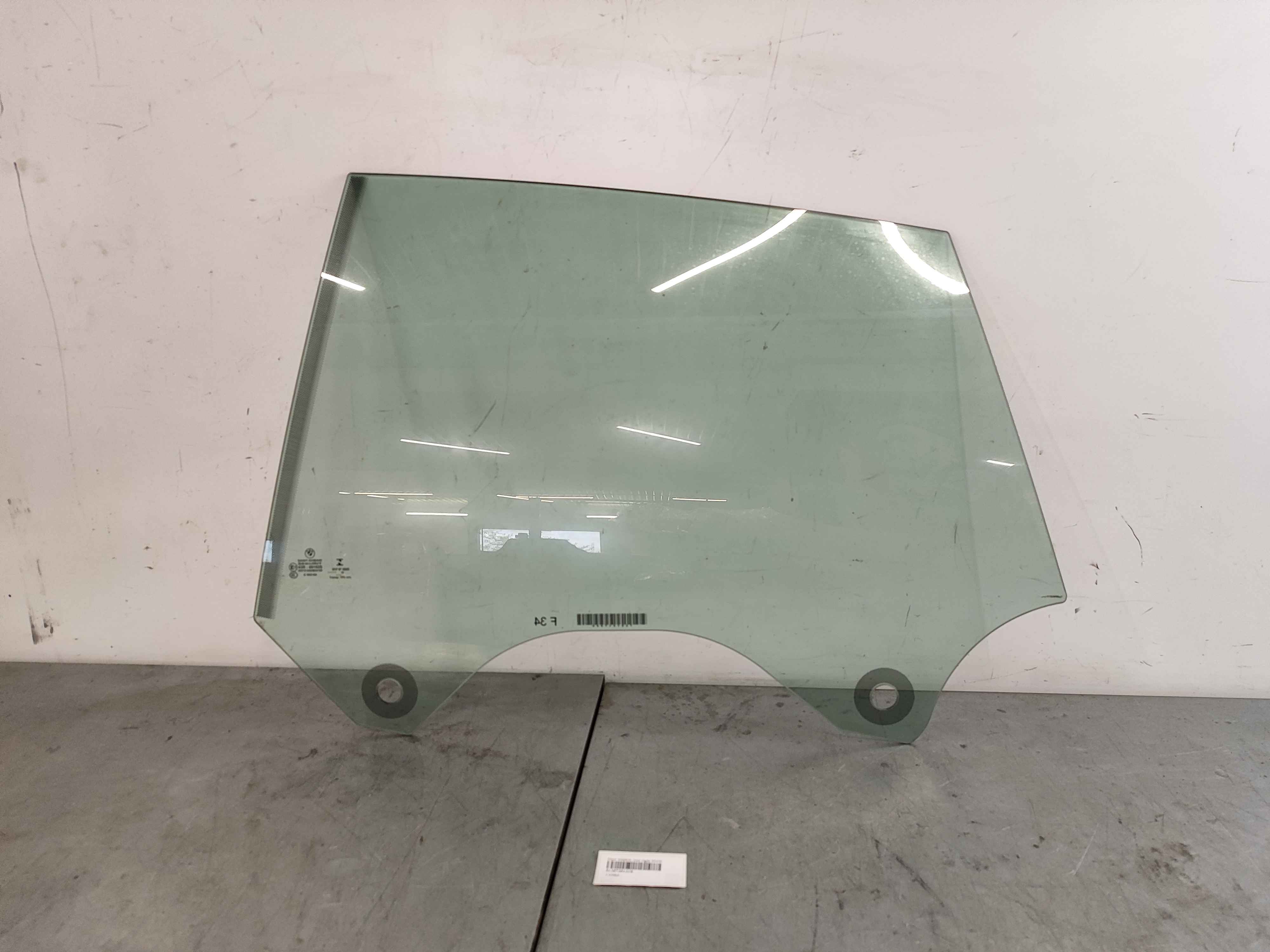 Door window, rear right BMW