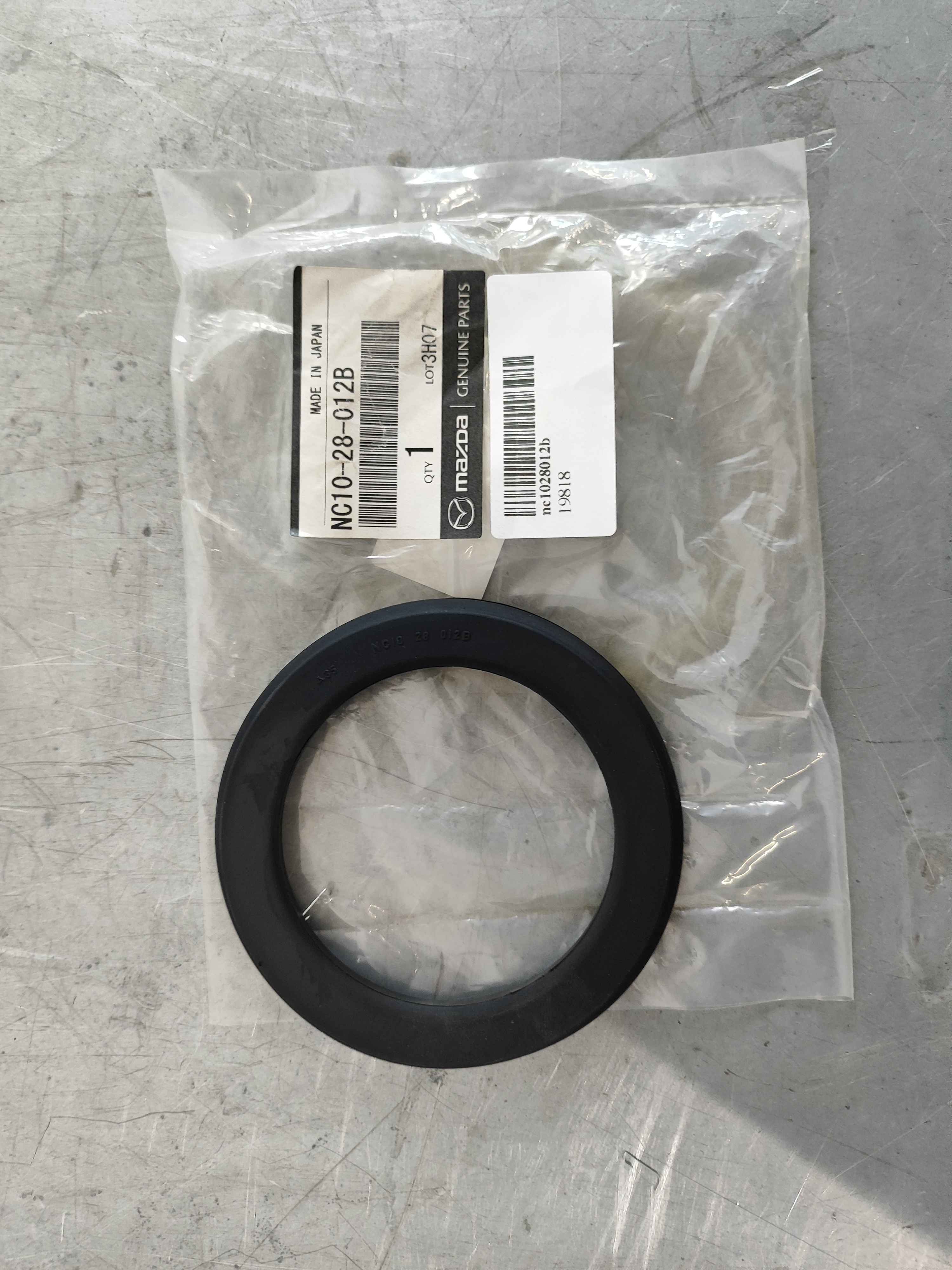 Mazda nc1028012b
