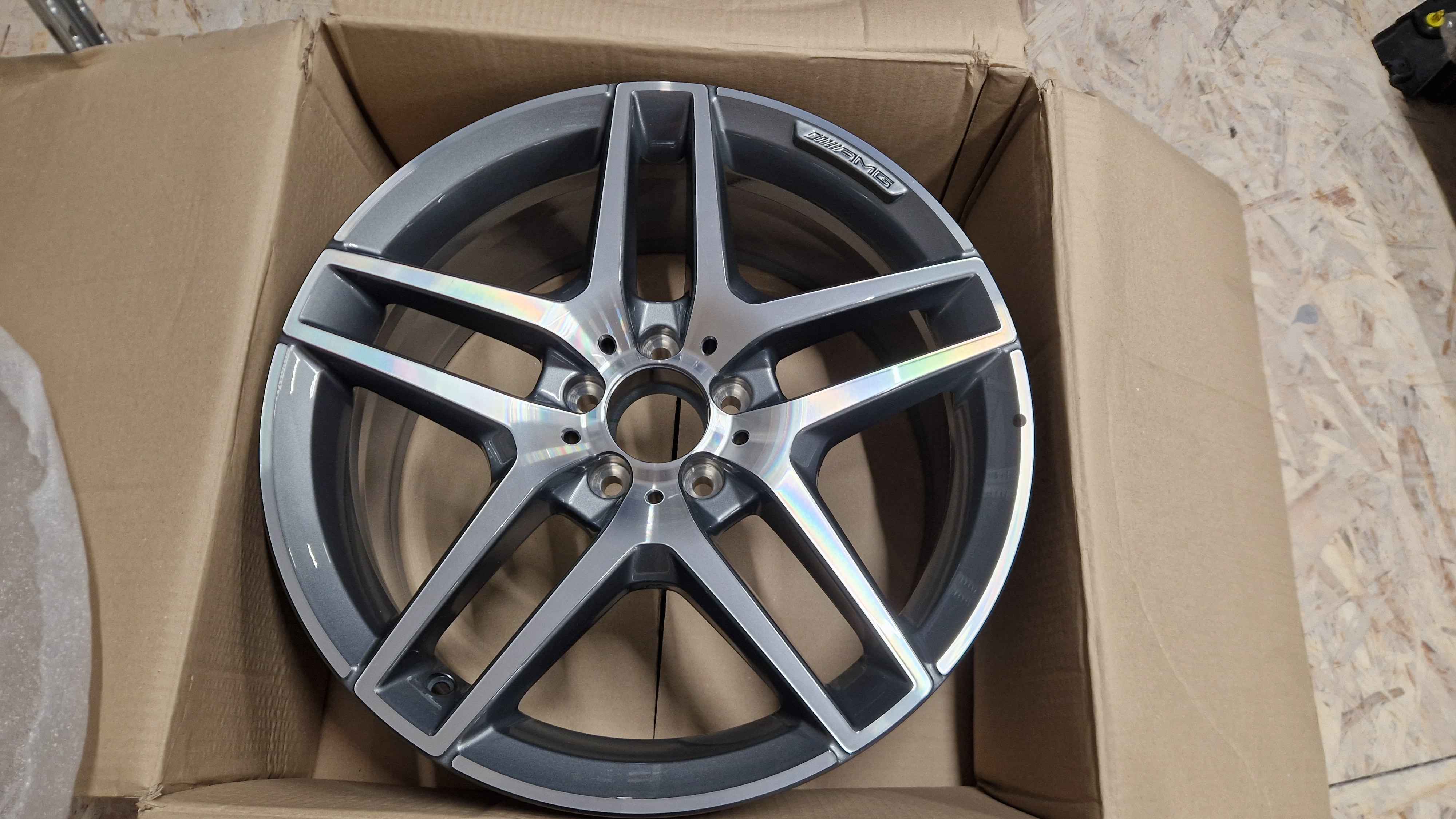 Mercedes-Benz A2224010000647X21