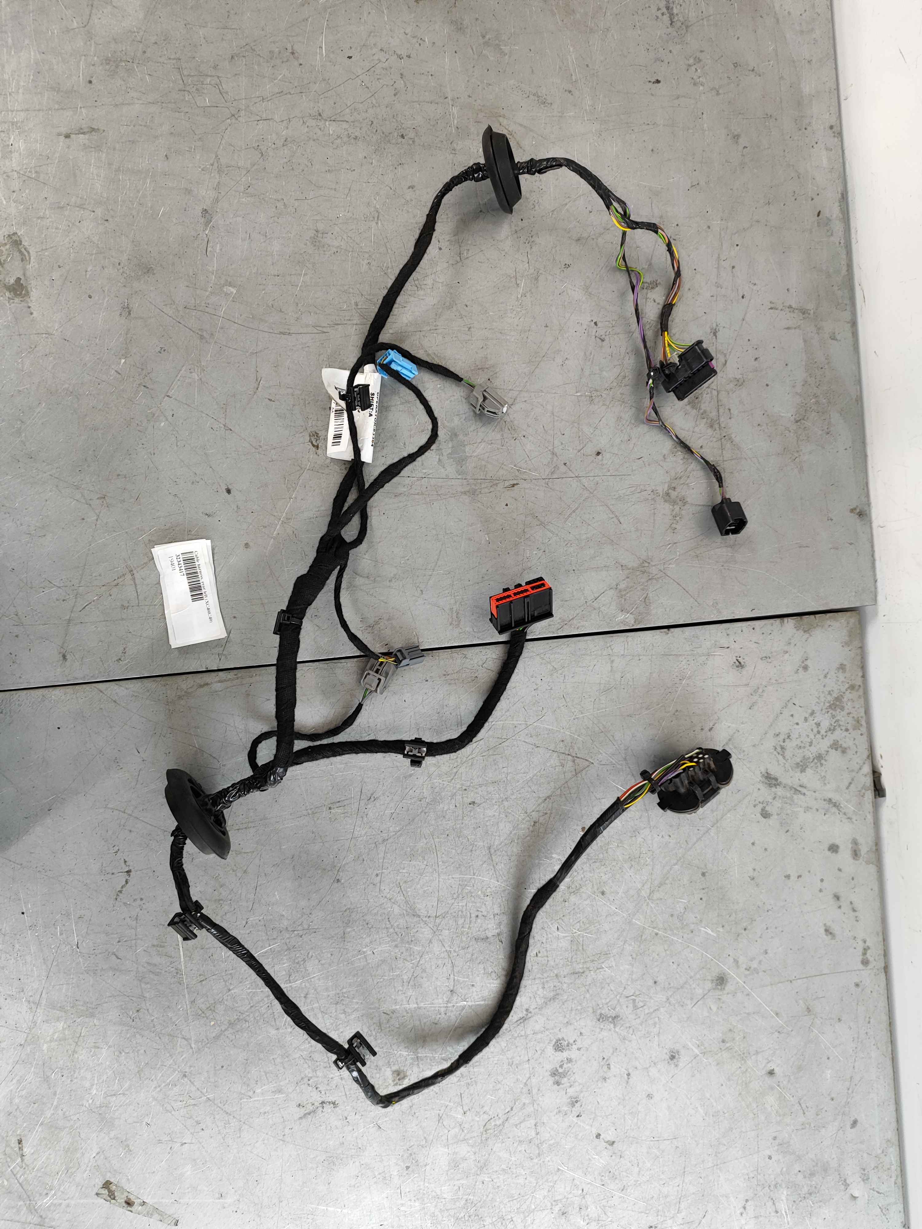 Cable harness, rear left (XC40|C40)