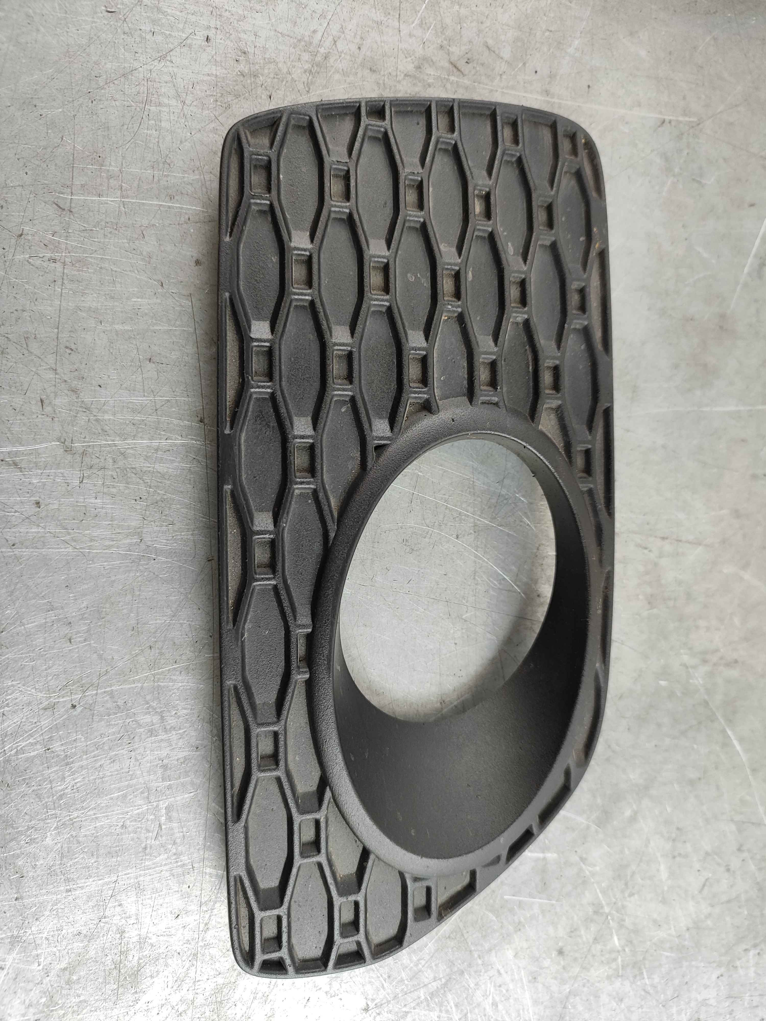 Cover, left (XC70 (08-))