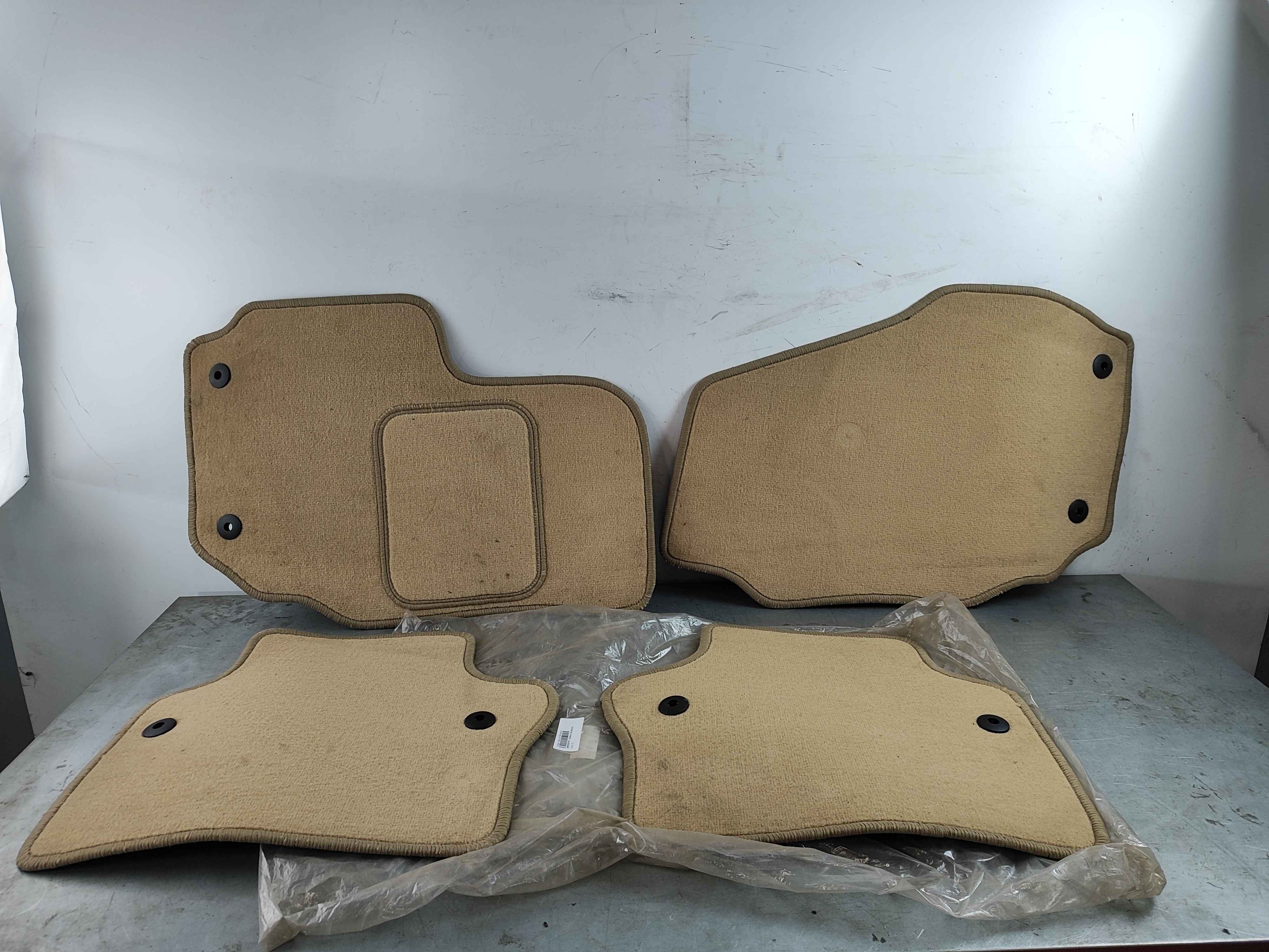 Gcp carpet, right (V70 (08-)| XC70 (08-))