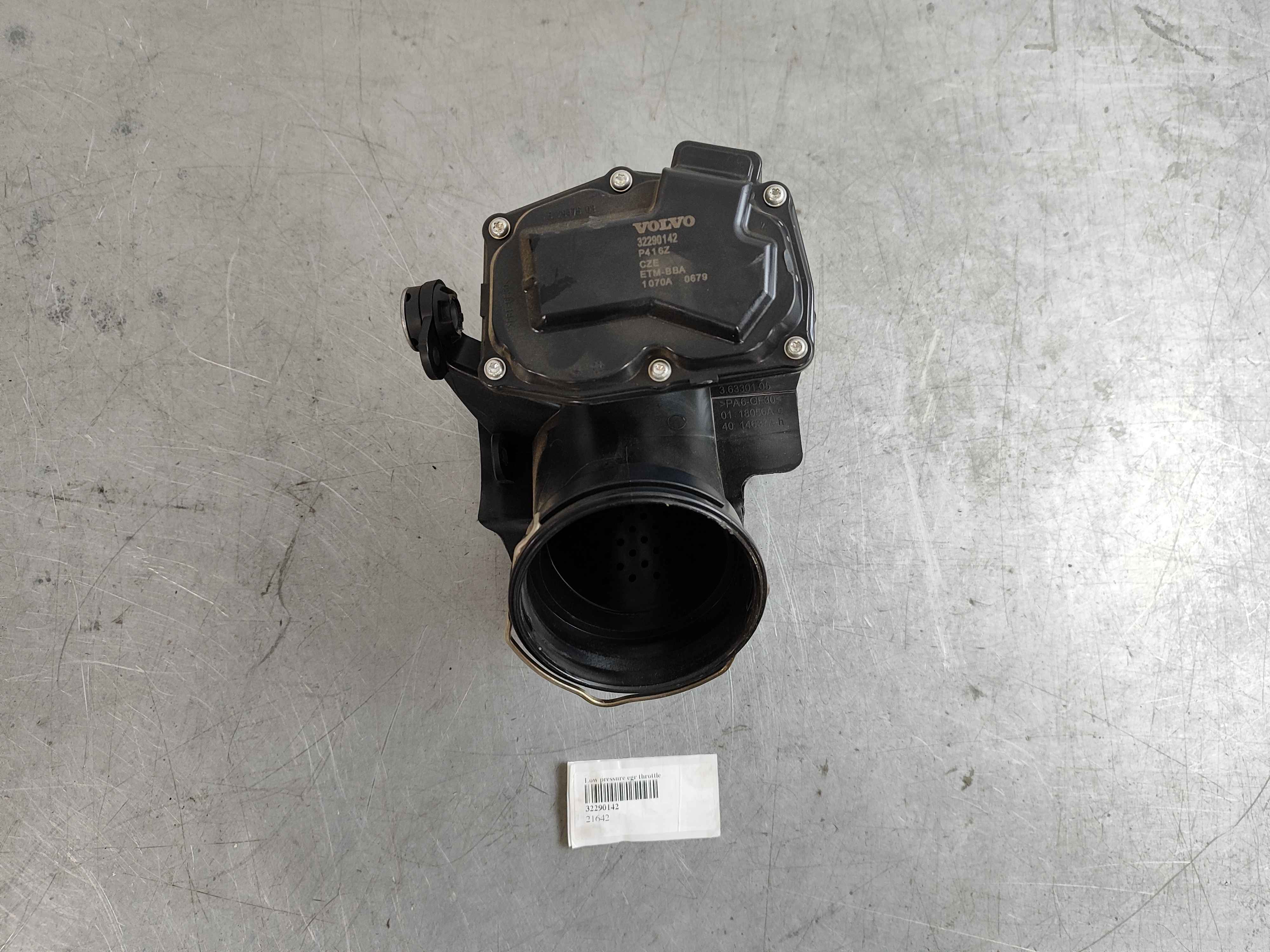 Low pressure egr throttle