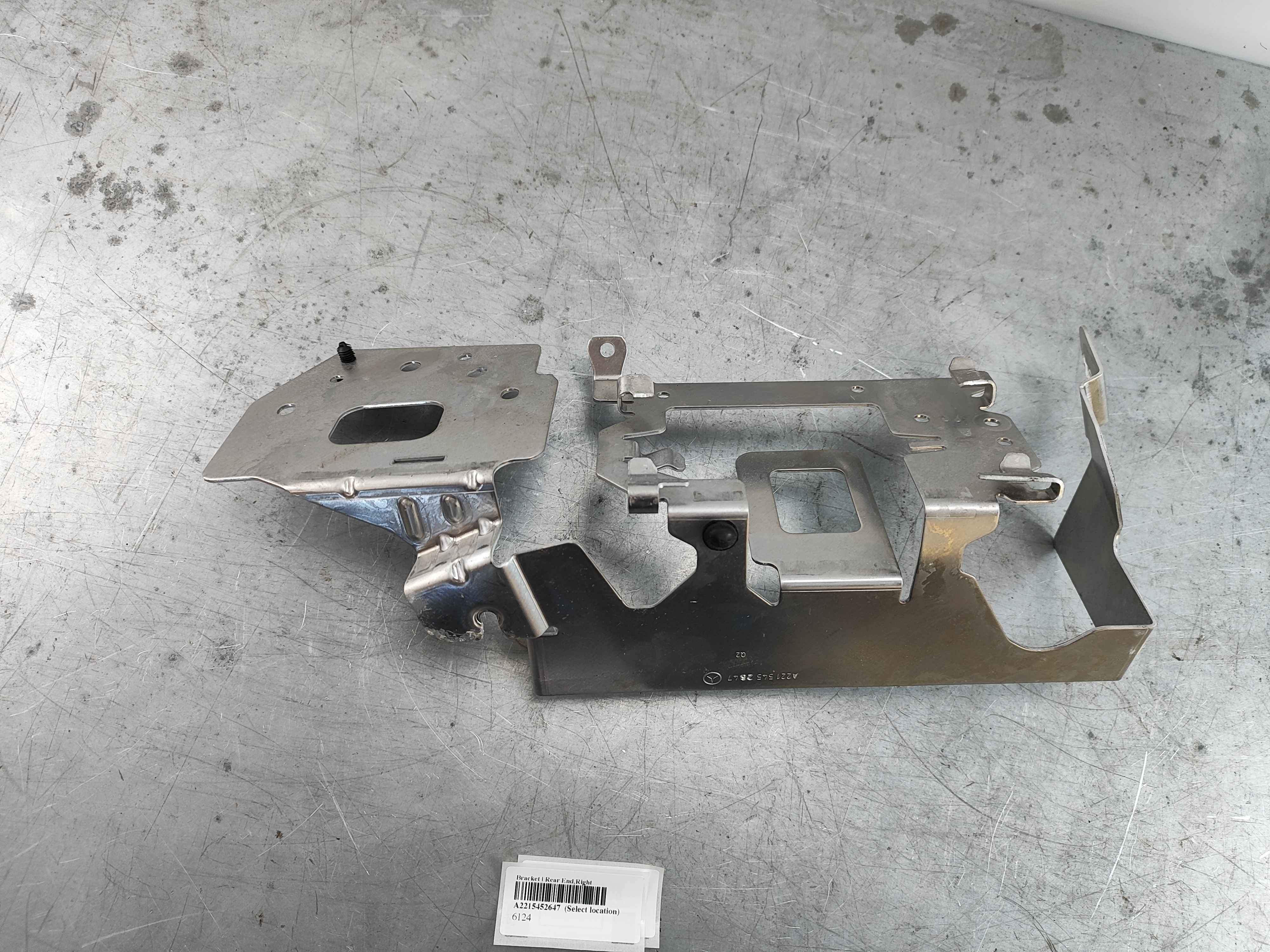 Bracket | Rear End,Right
