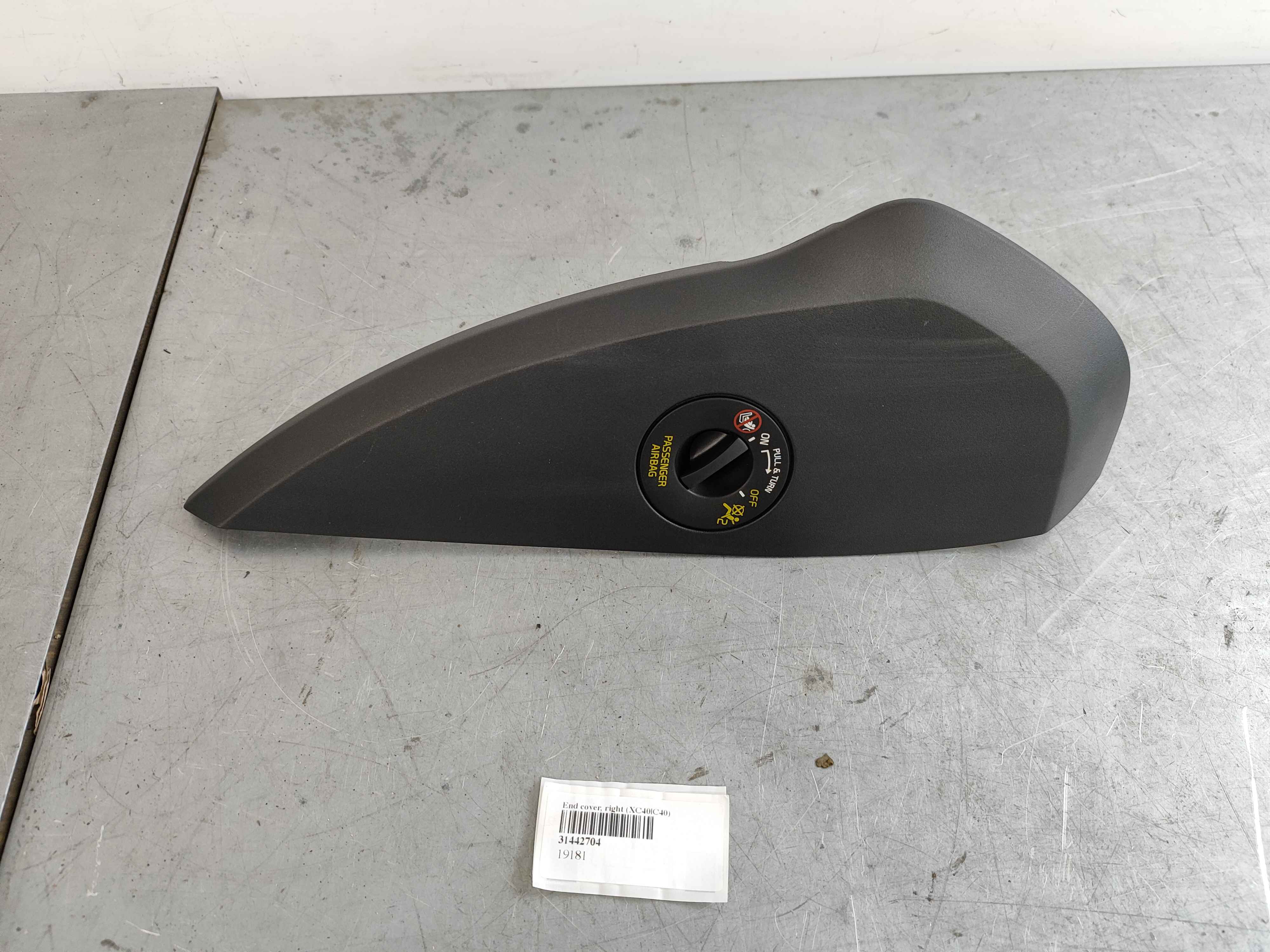 End cover, right (XC40|C40)