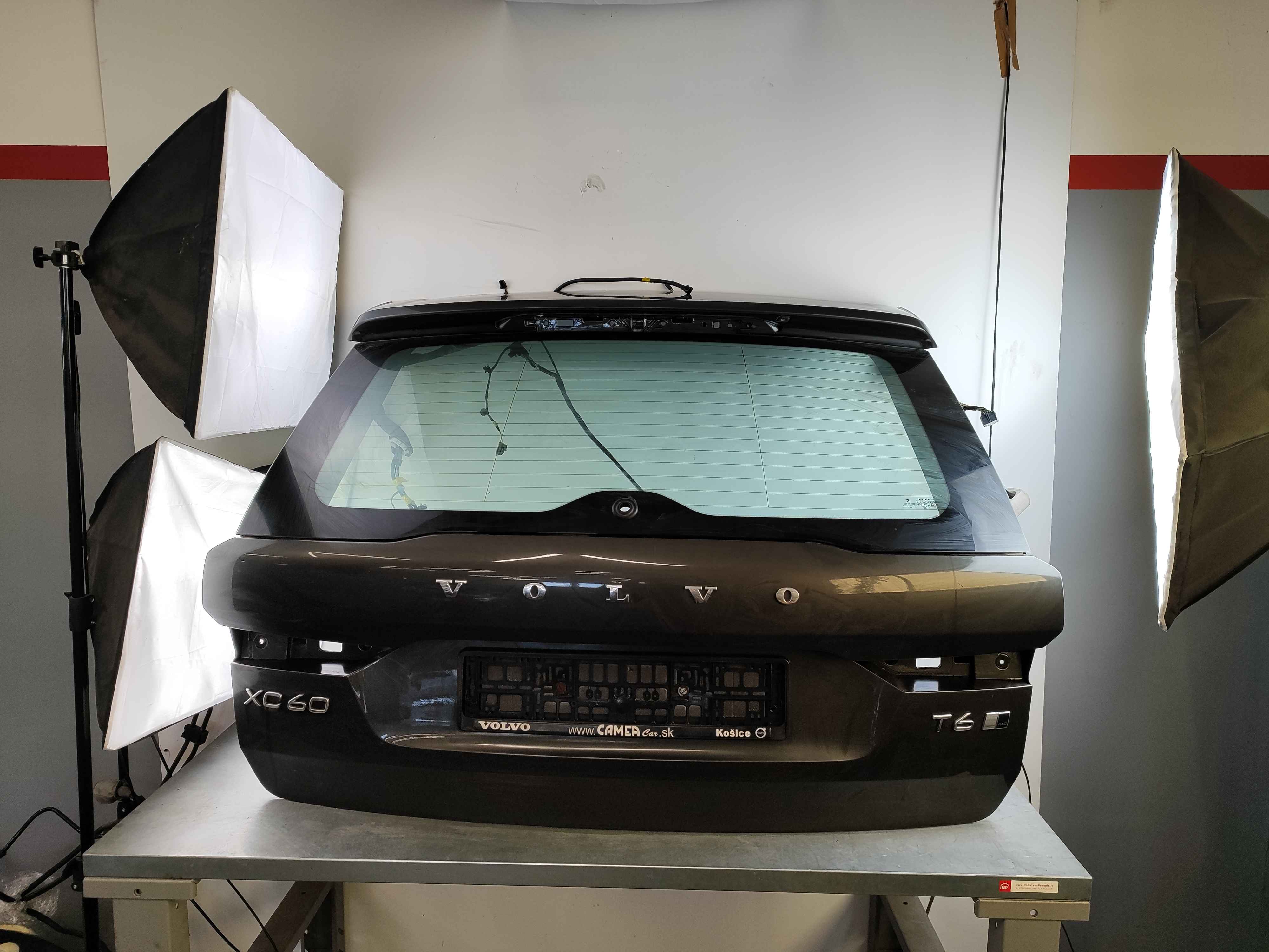 Rear door