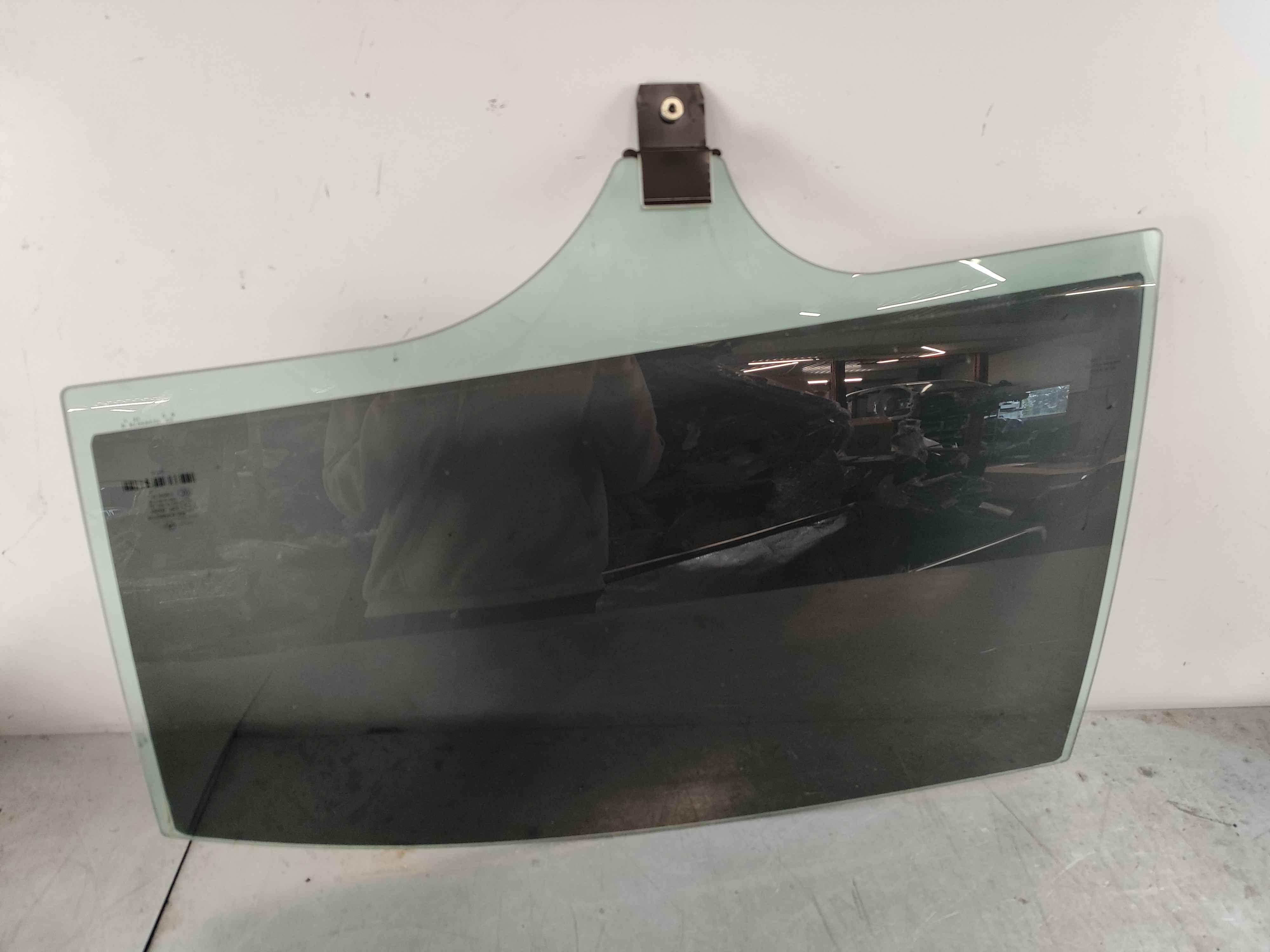 Crank Window | Left Rear Door