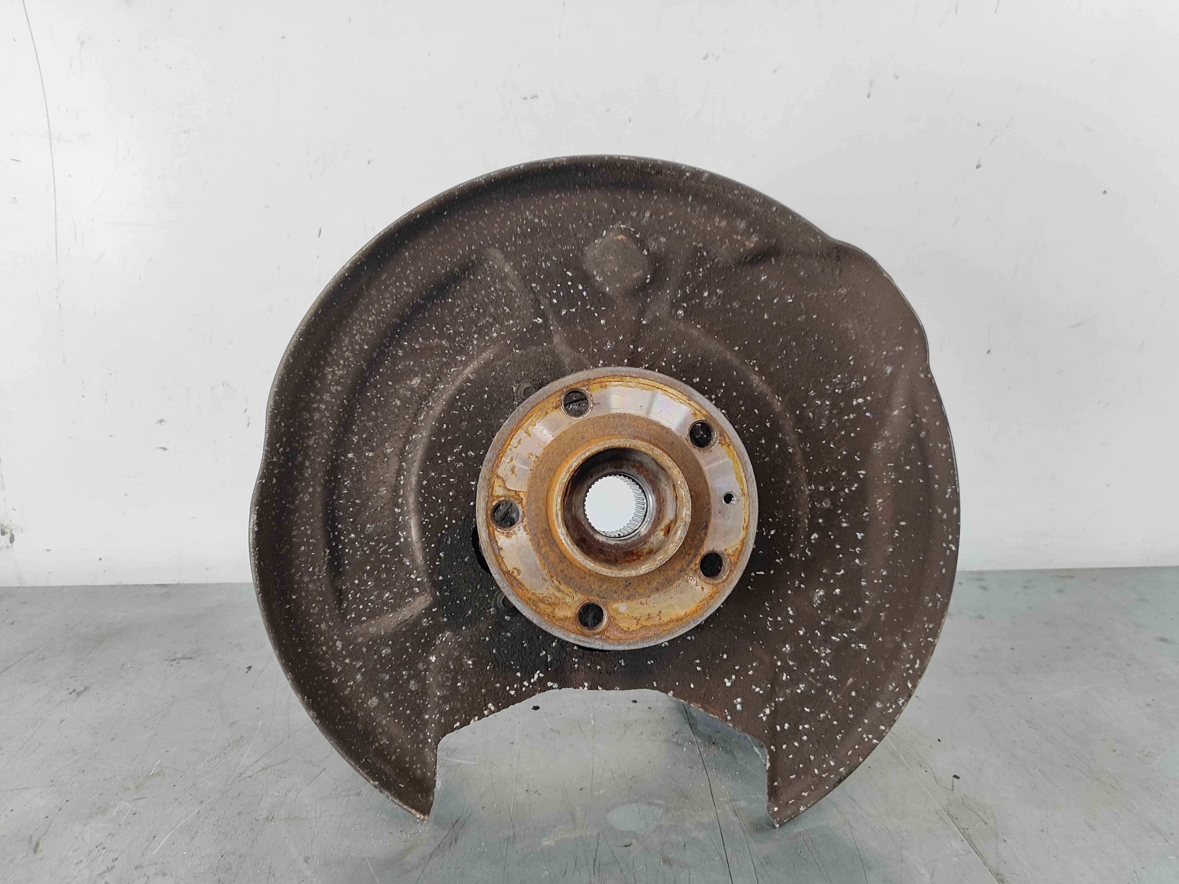 Steering knuckle, left (XC90 (16-)|XC60 (18-))