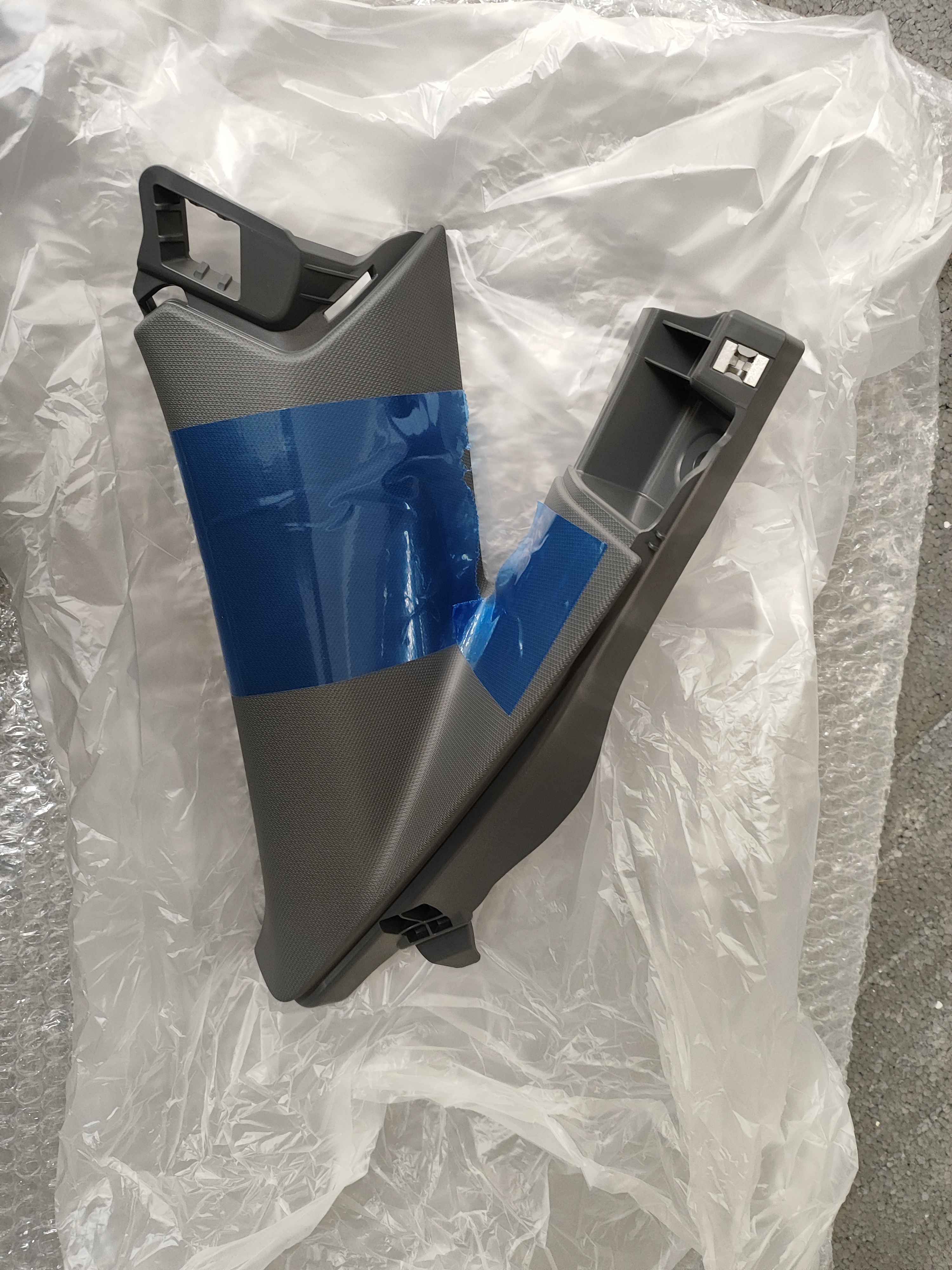 Lining, pillar c steel grey