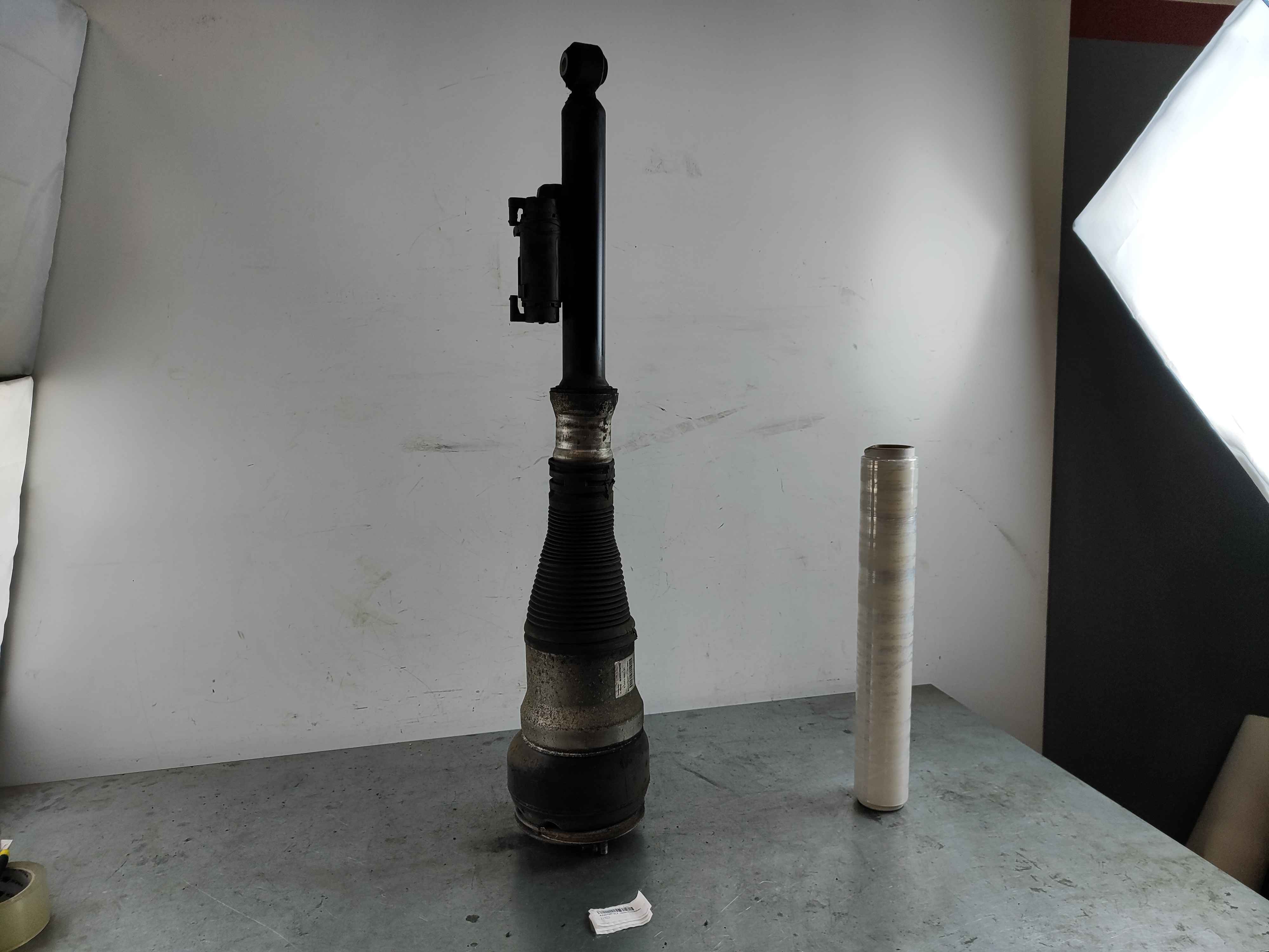 Air Suspension Strut | Right