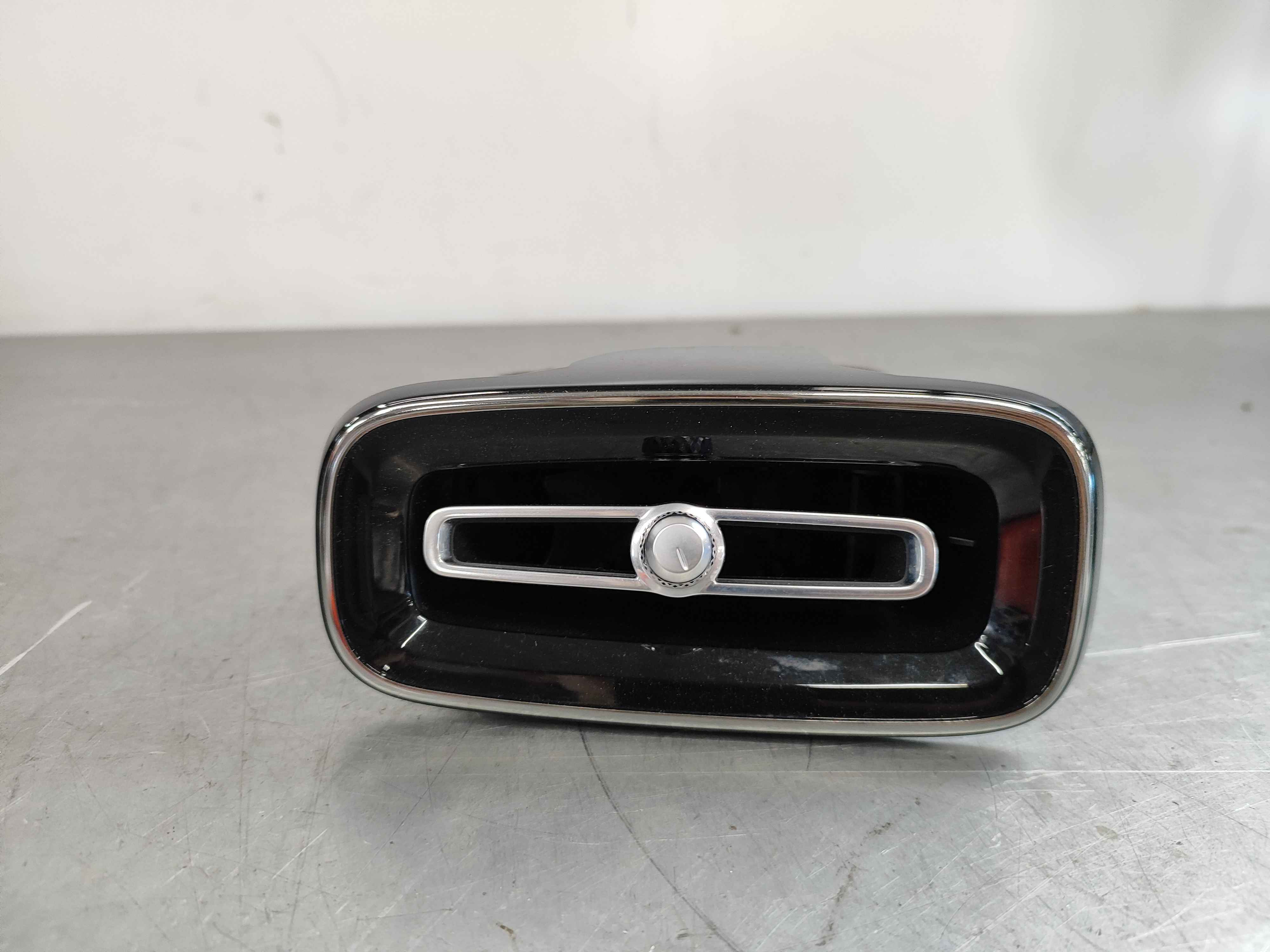 Air outlet, right (XC40|C40)