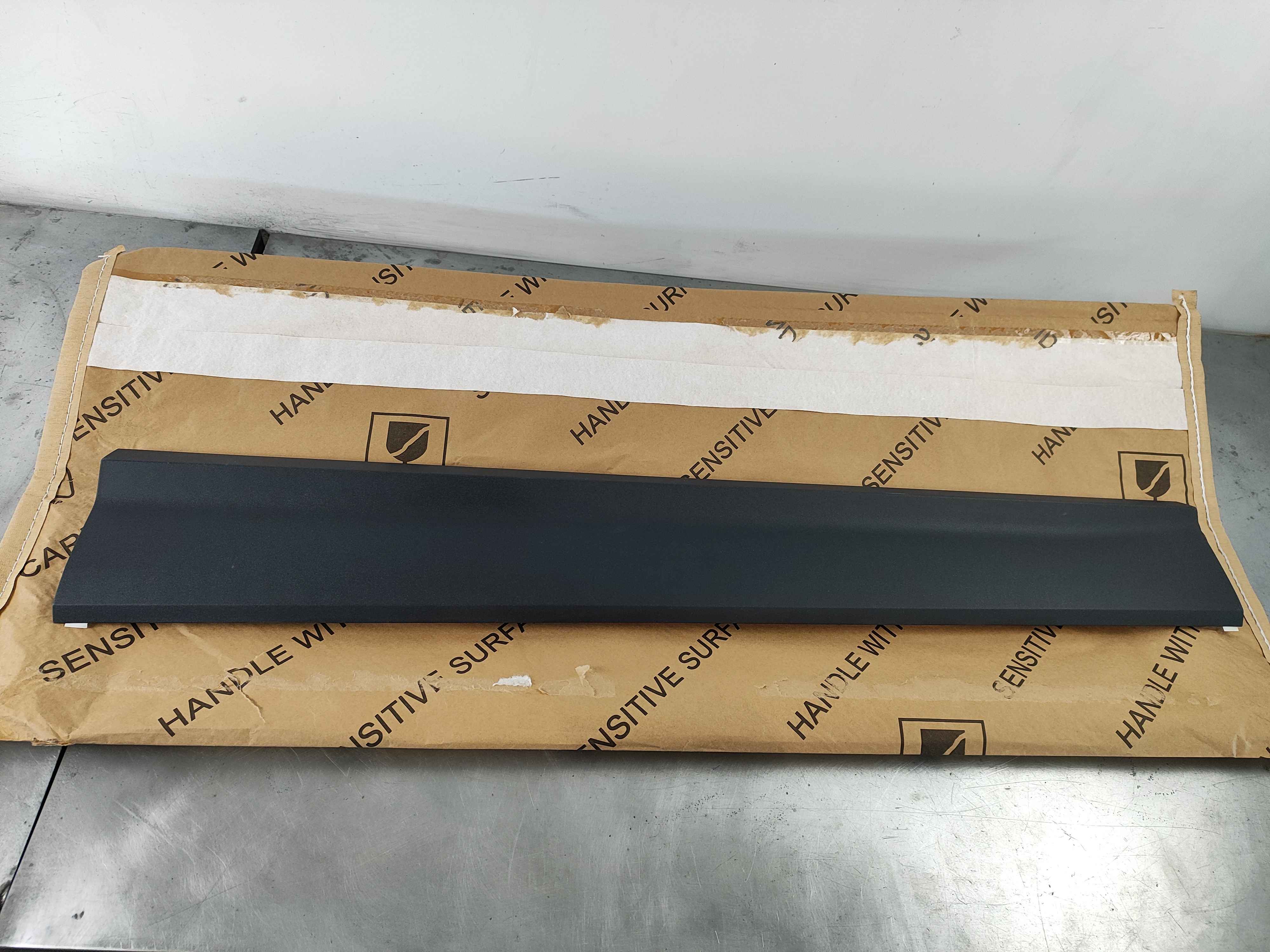 Cover for door anthracite Audi Q2 81