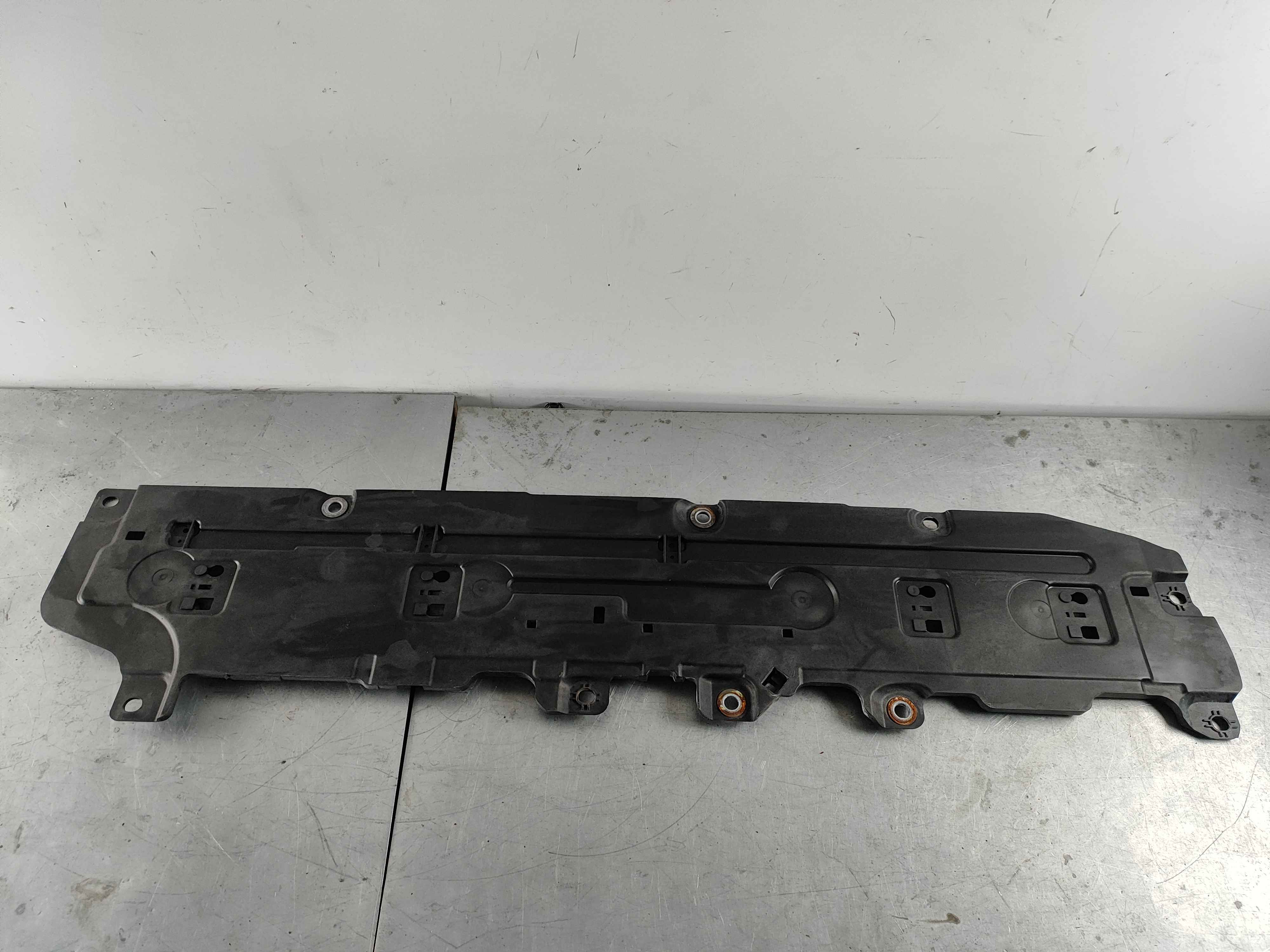 Panel, right