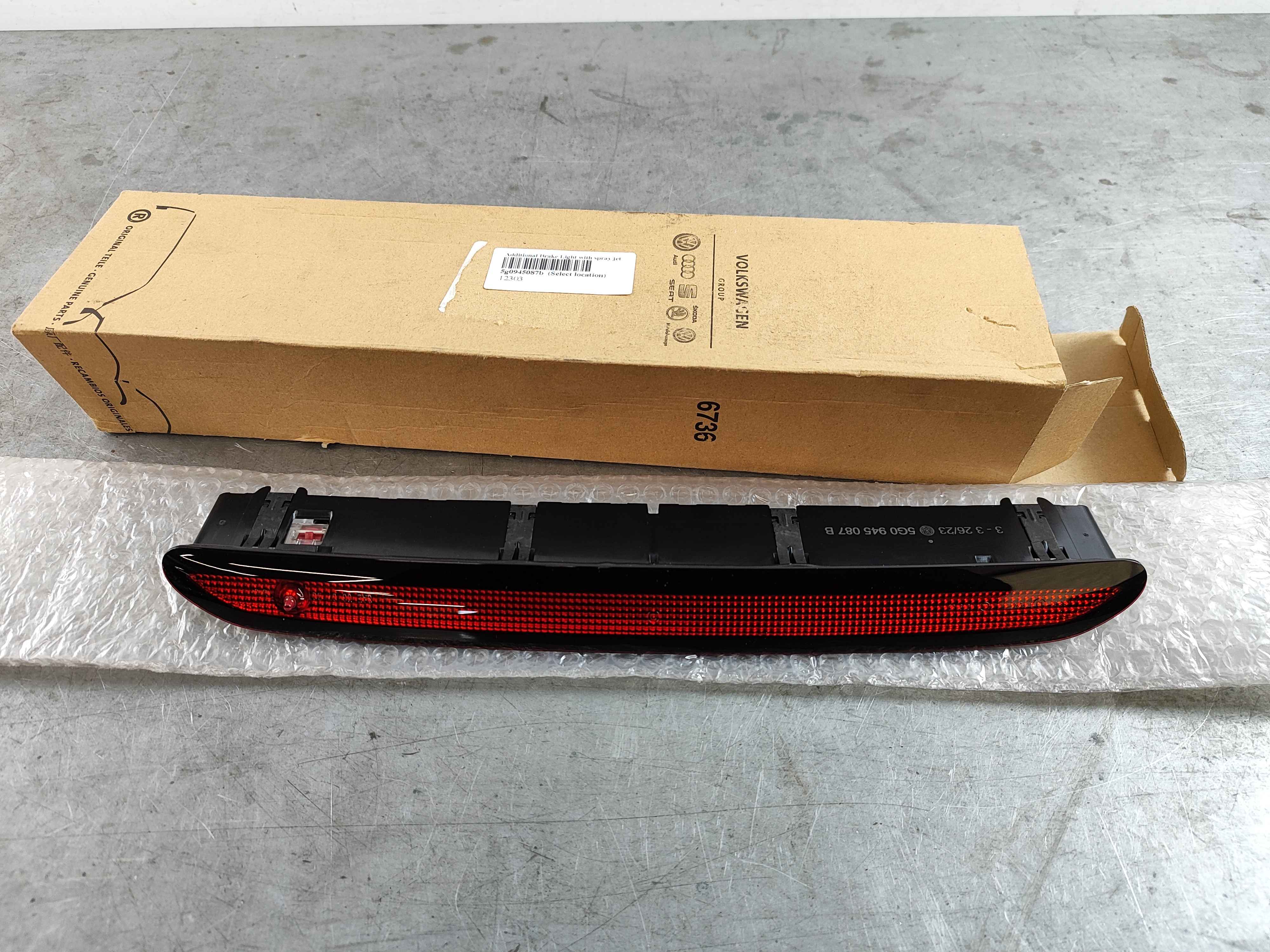 Additional Brake Light with spray jet