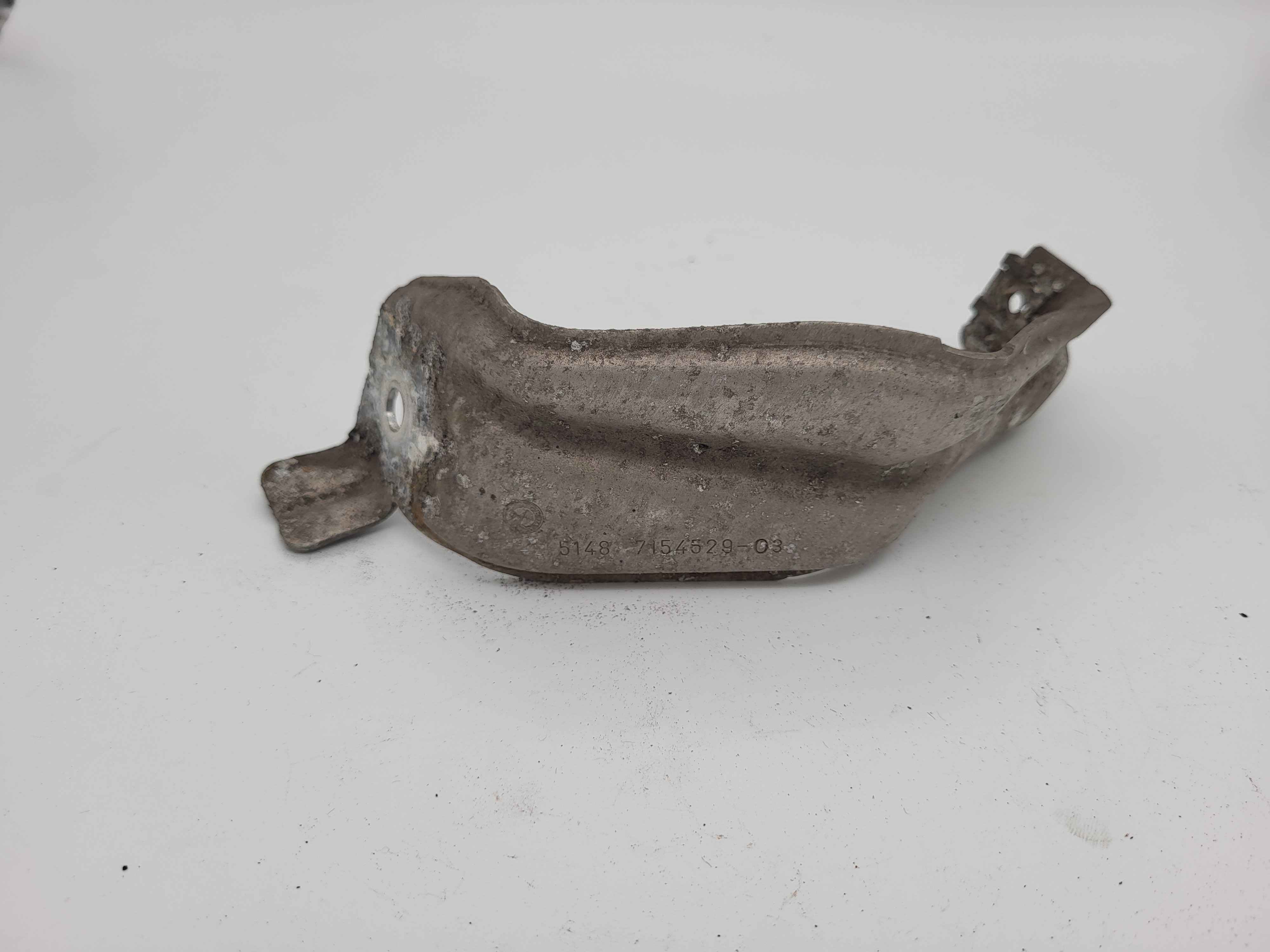 Bracket, fuel tank heat insulation left BMW